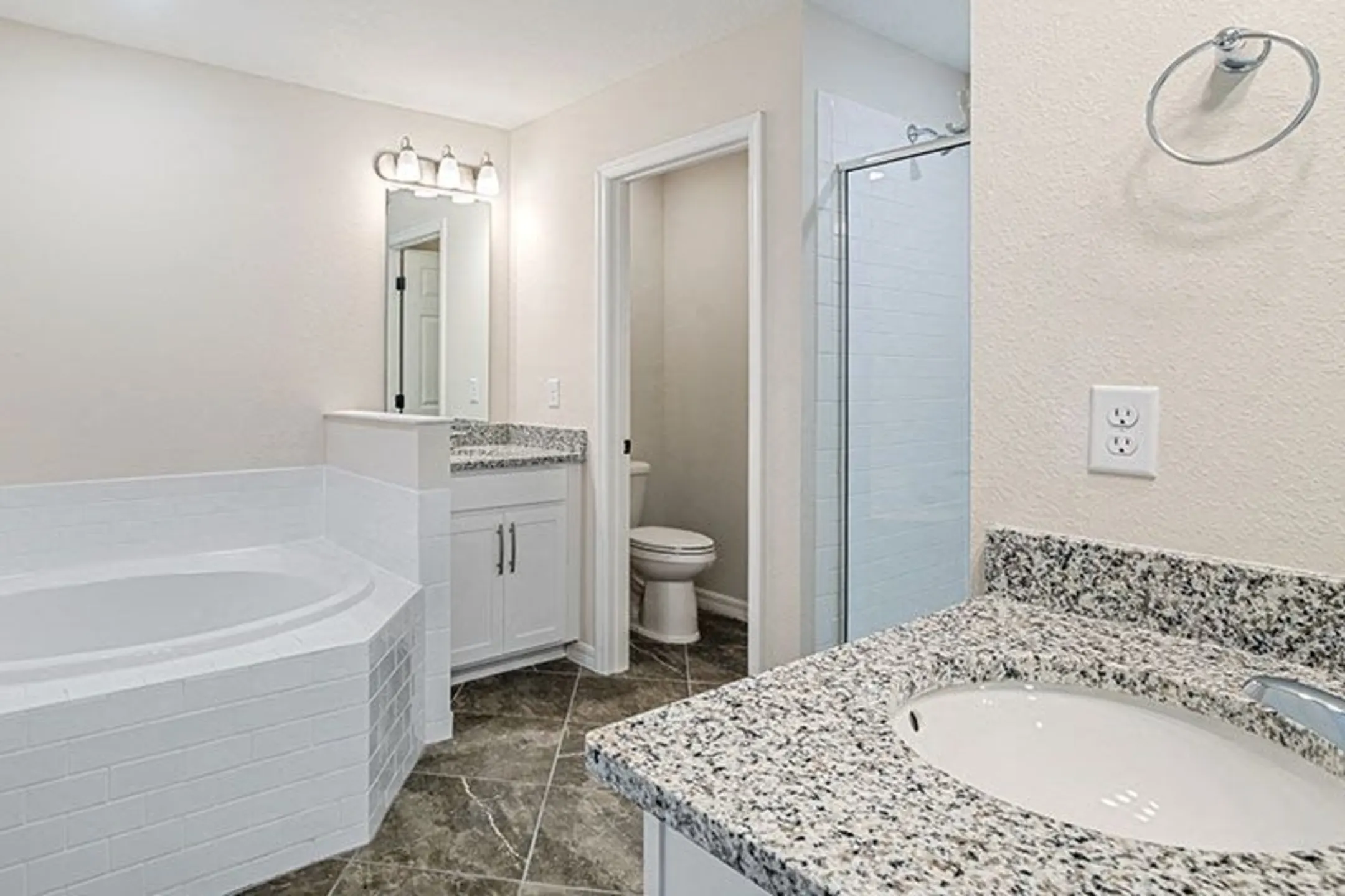 Simmons Trace Apartments Kissimmee, FL 34744