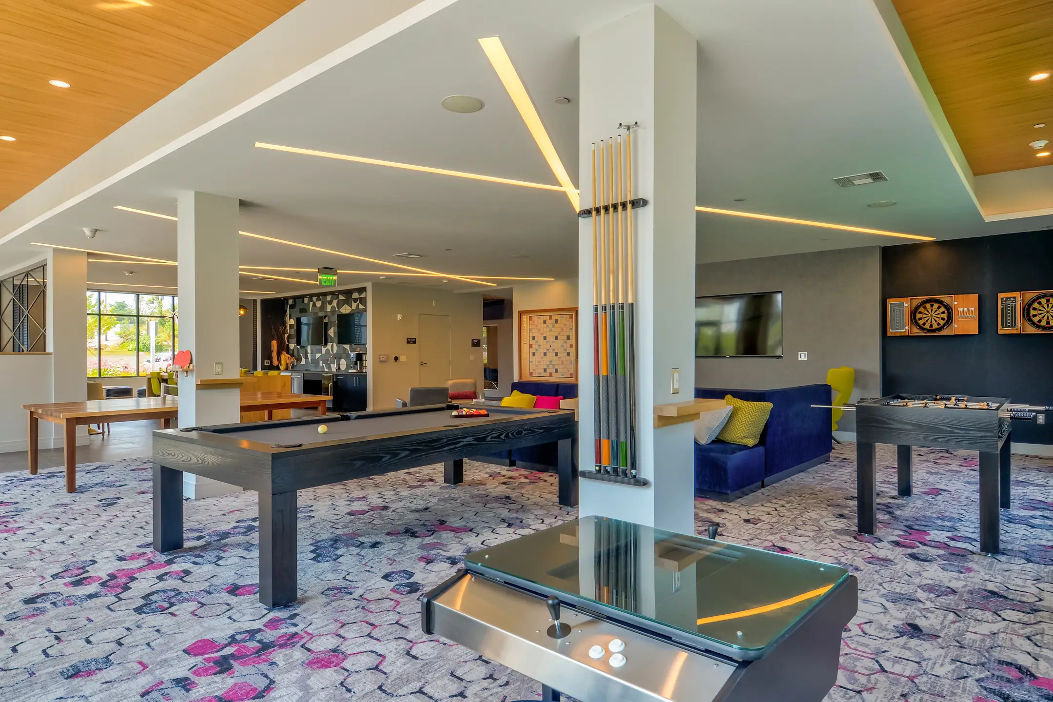 The Point at Wrentham 50 Ledgeview Way Wrentham, MA Apartments for