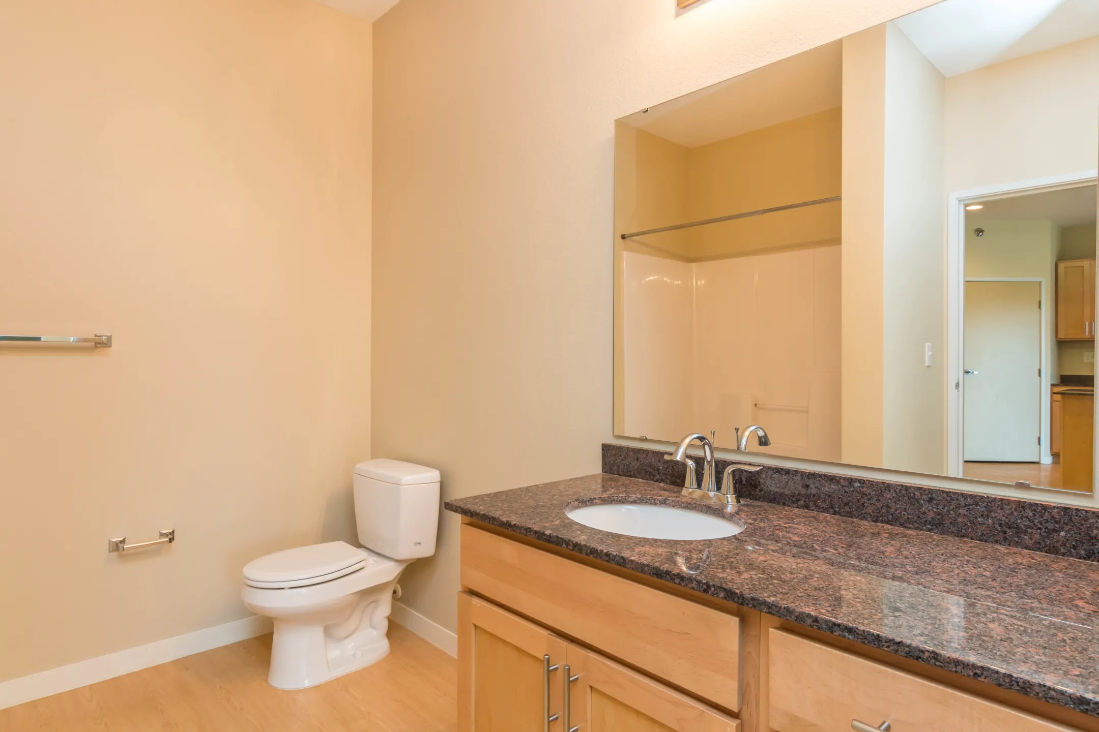 Bathroom - Mallview Apartments - Grand Forks, ND