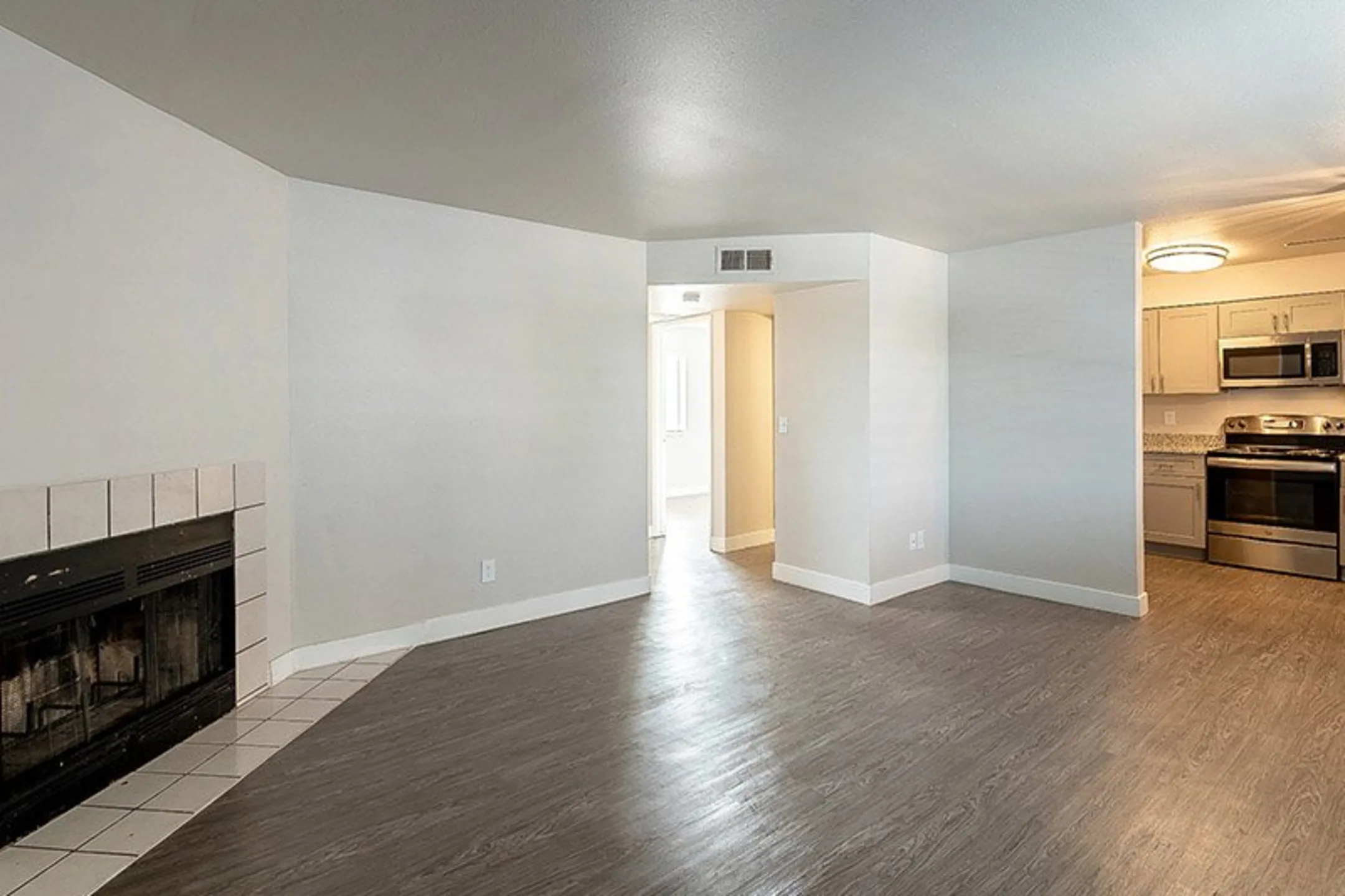 Portola at Papago 3434 E McDowell Rd Phoenix, AZ Apartments for