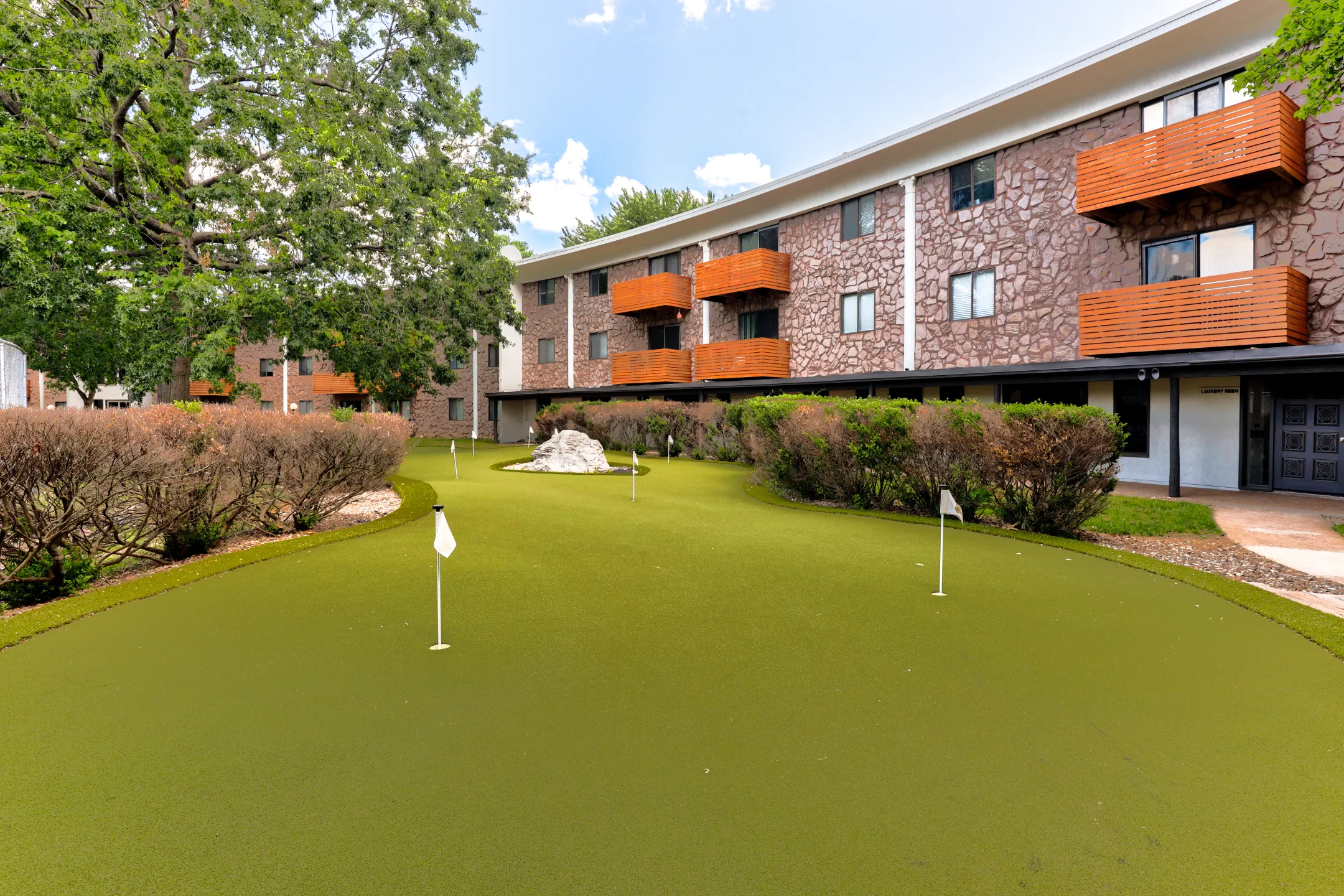 The Columns Apartments Springfield, MO 65804