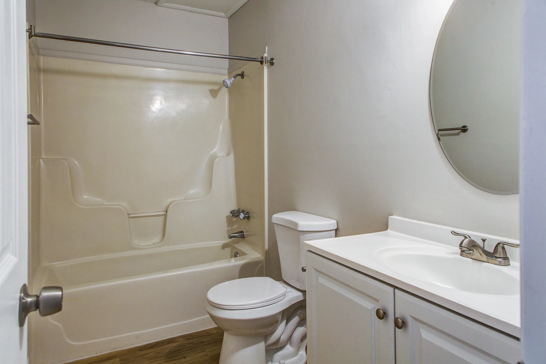 Hillsdale Apartments Apartments Topeka, KS 66604