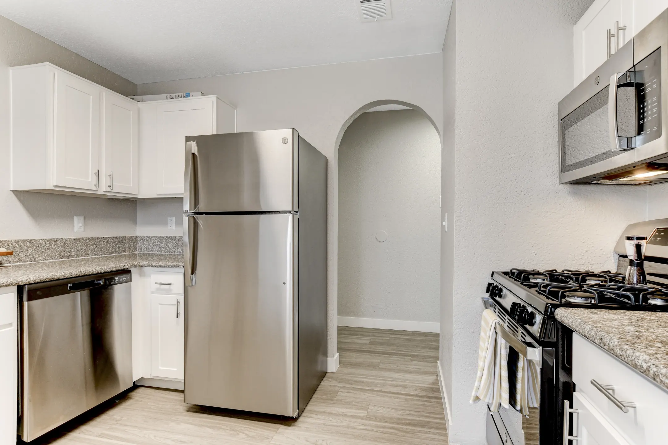 Sandpiper Apartments - Las Vegas, NV 89102