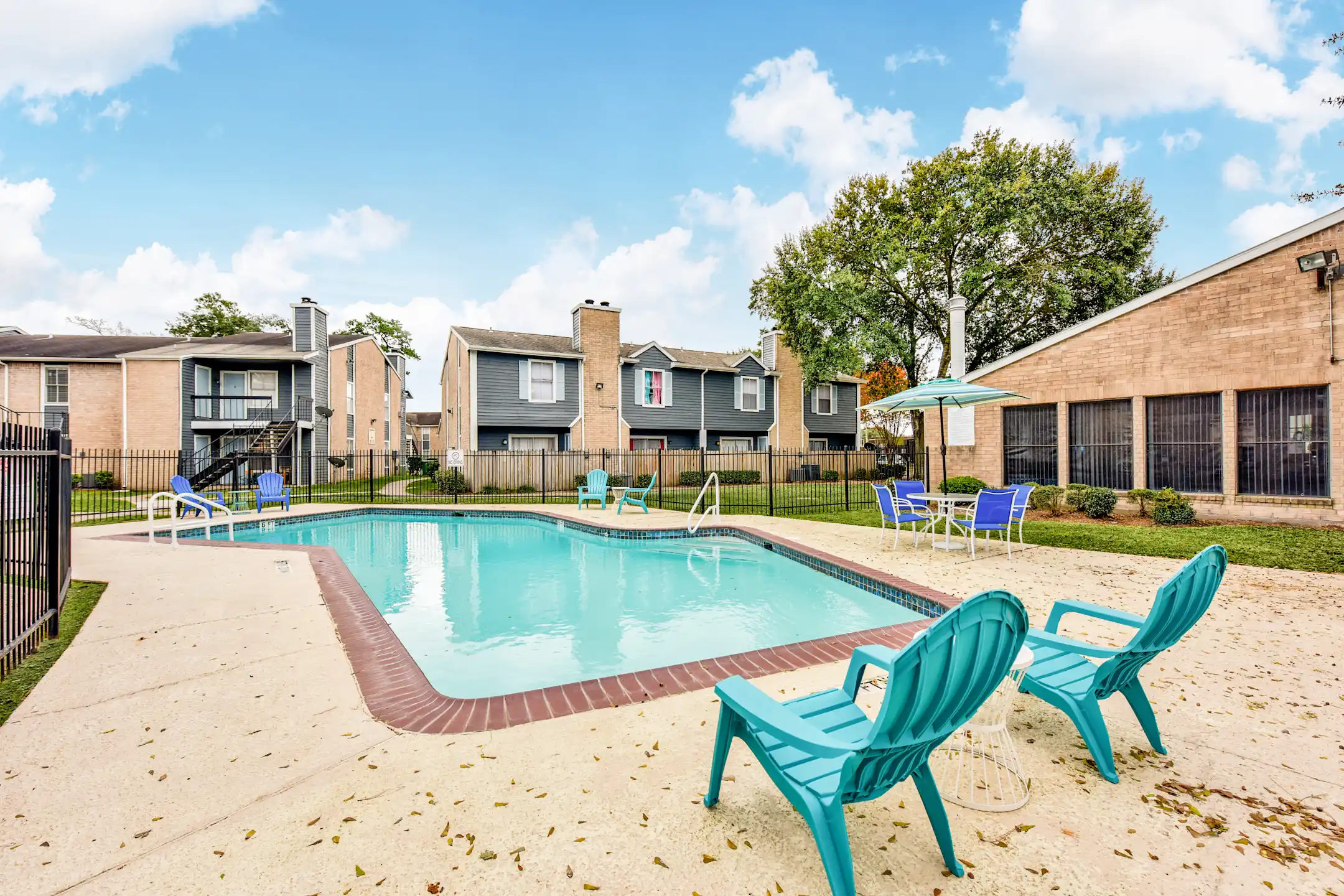 Pool - Glen Cove - Houston, TX
