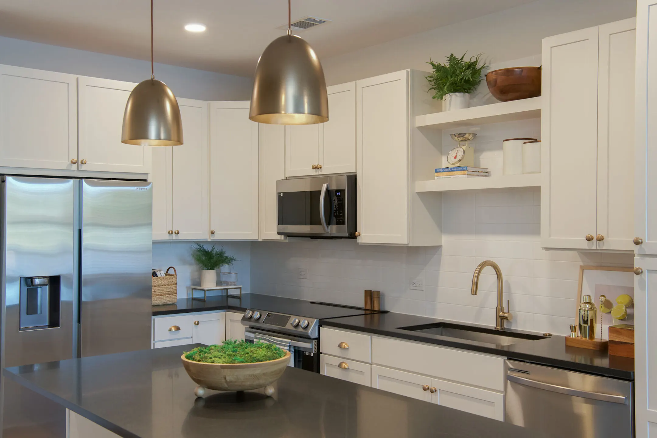 Kitchen - NOVEL University Place - Charlotte, NC