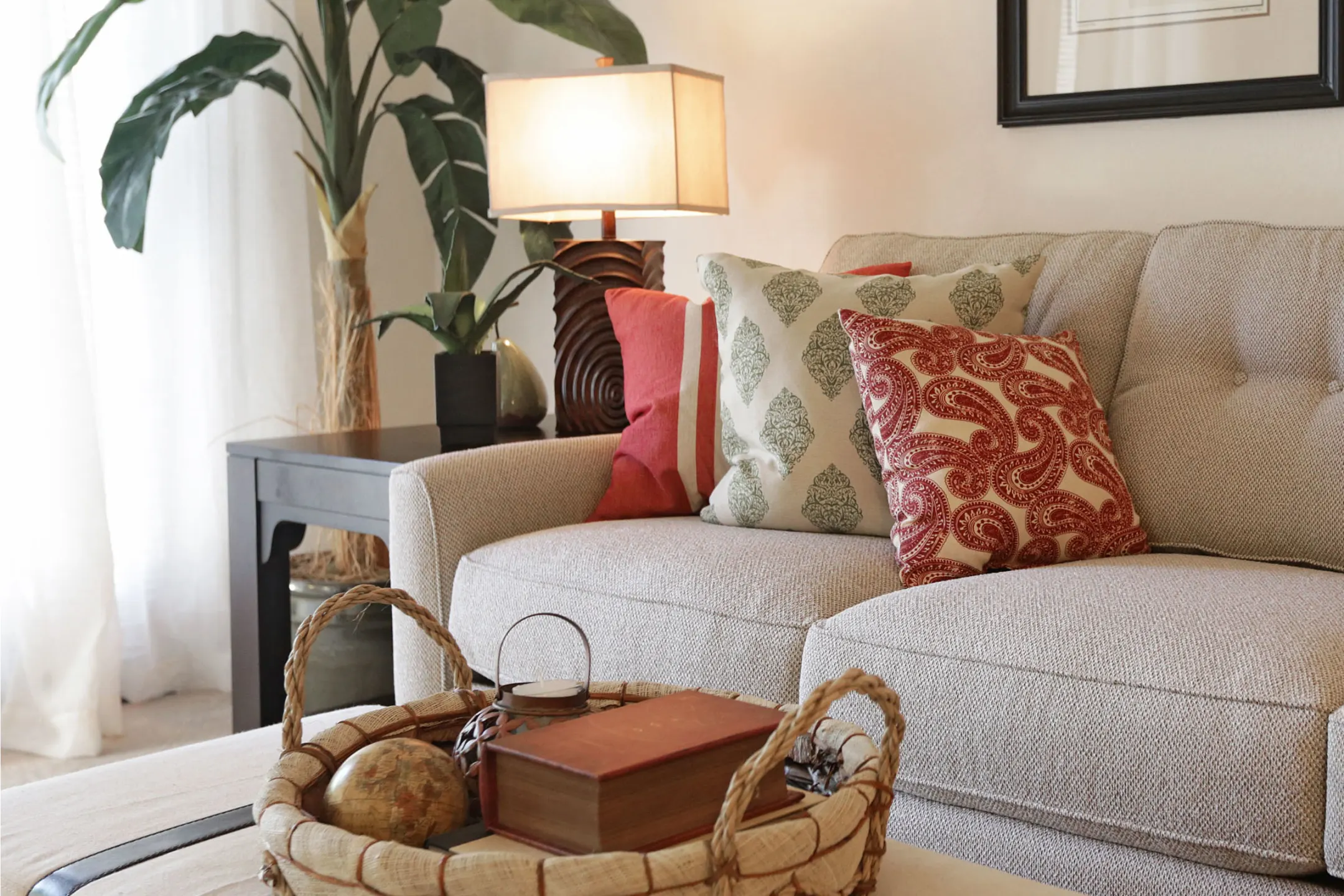 Living Room - Mariposa at Pecan Park 55+ Apartment Homes - La Porte, TX