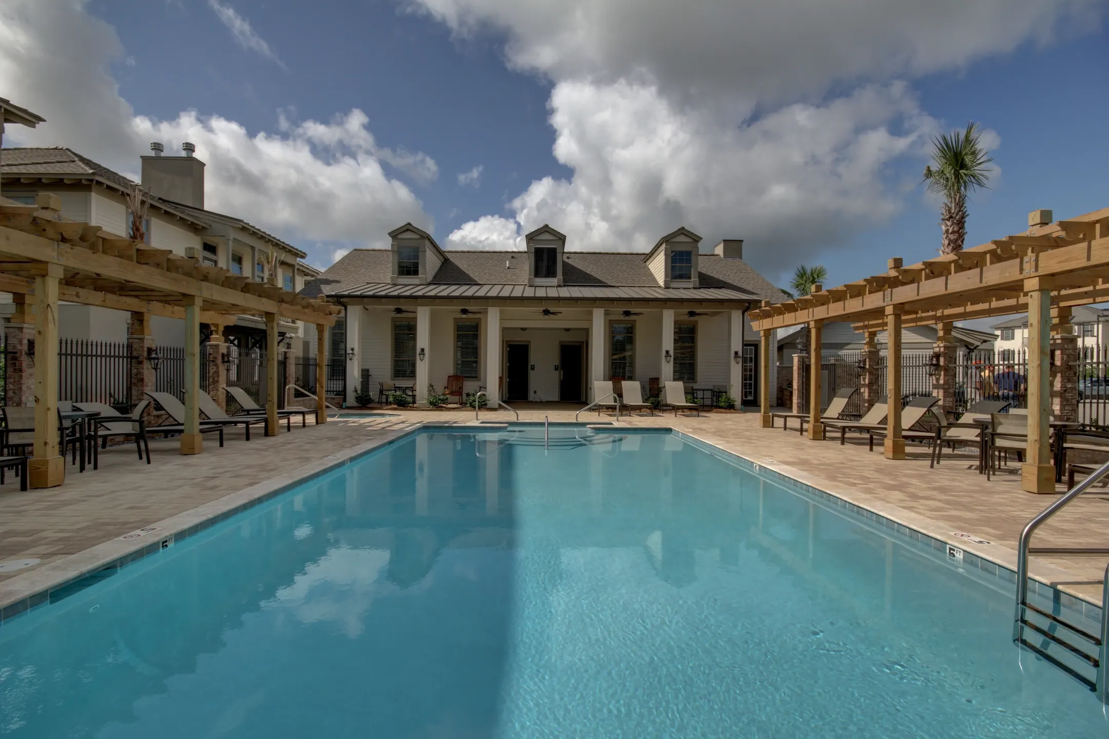 Pool - Waterview Luxury Apartments - Youngsville, LA