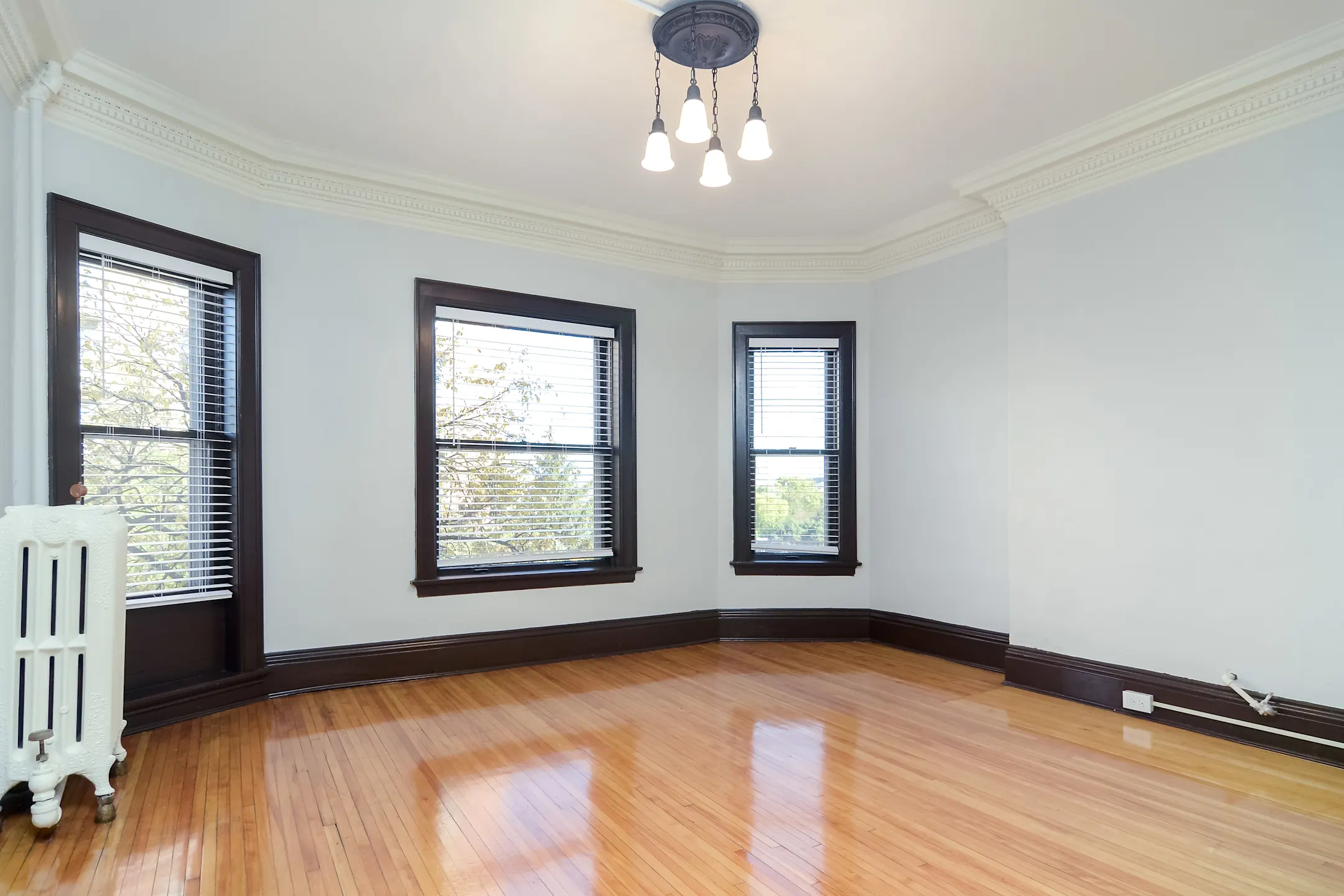 Lowry Hills Apartments 715 Douglas Ave Minneapolis, MN Apartments