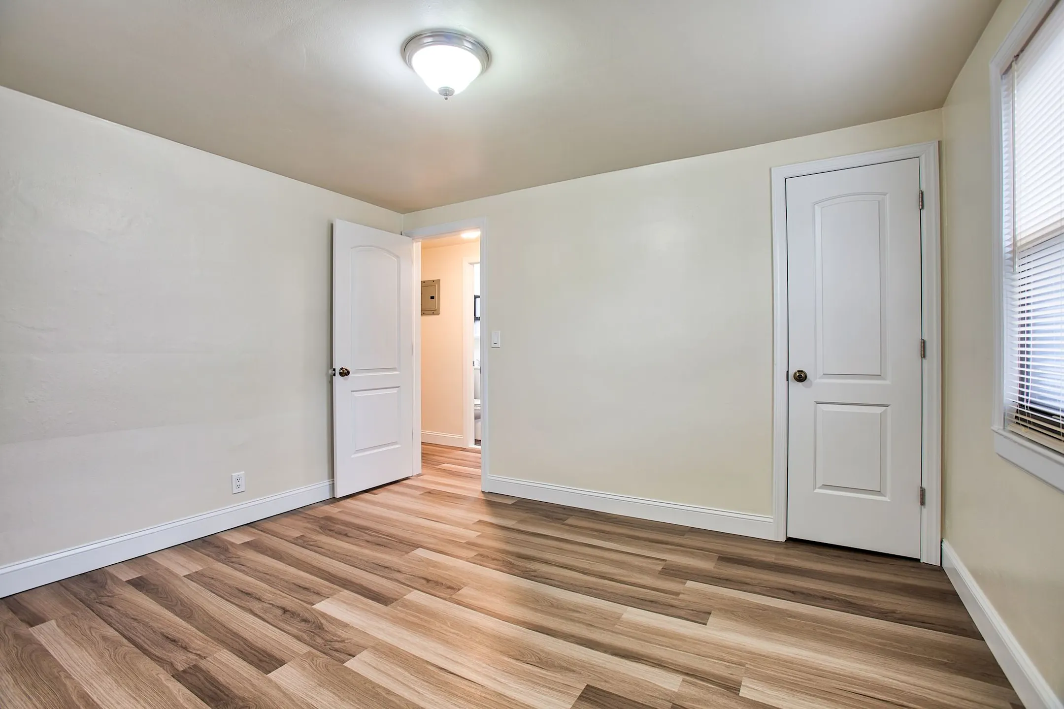 SDK Summit Gardens Apartments Hackensack, NJ 07601