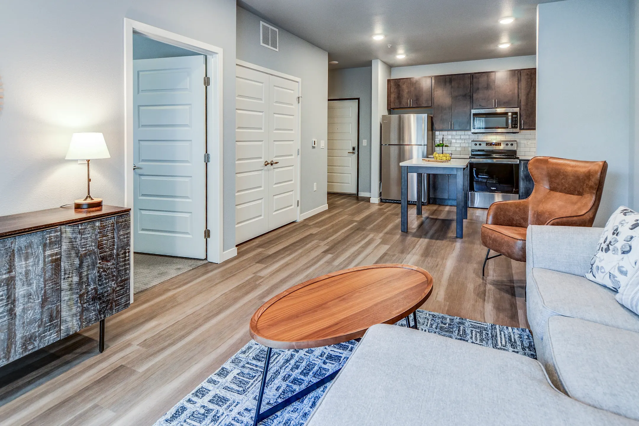 Flats at Neill Park Apartments Burnsville, MN 55337