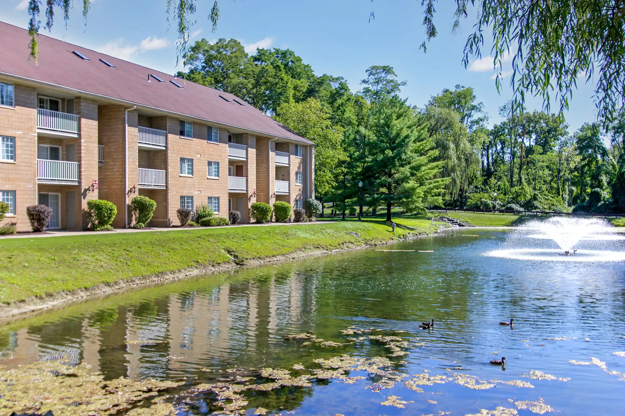 Building - Hudson Harbour Apartments - Poughkeepsie, NY