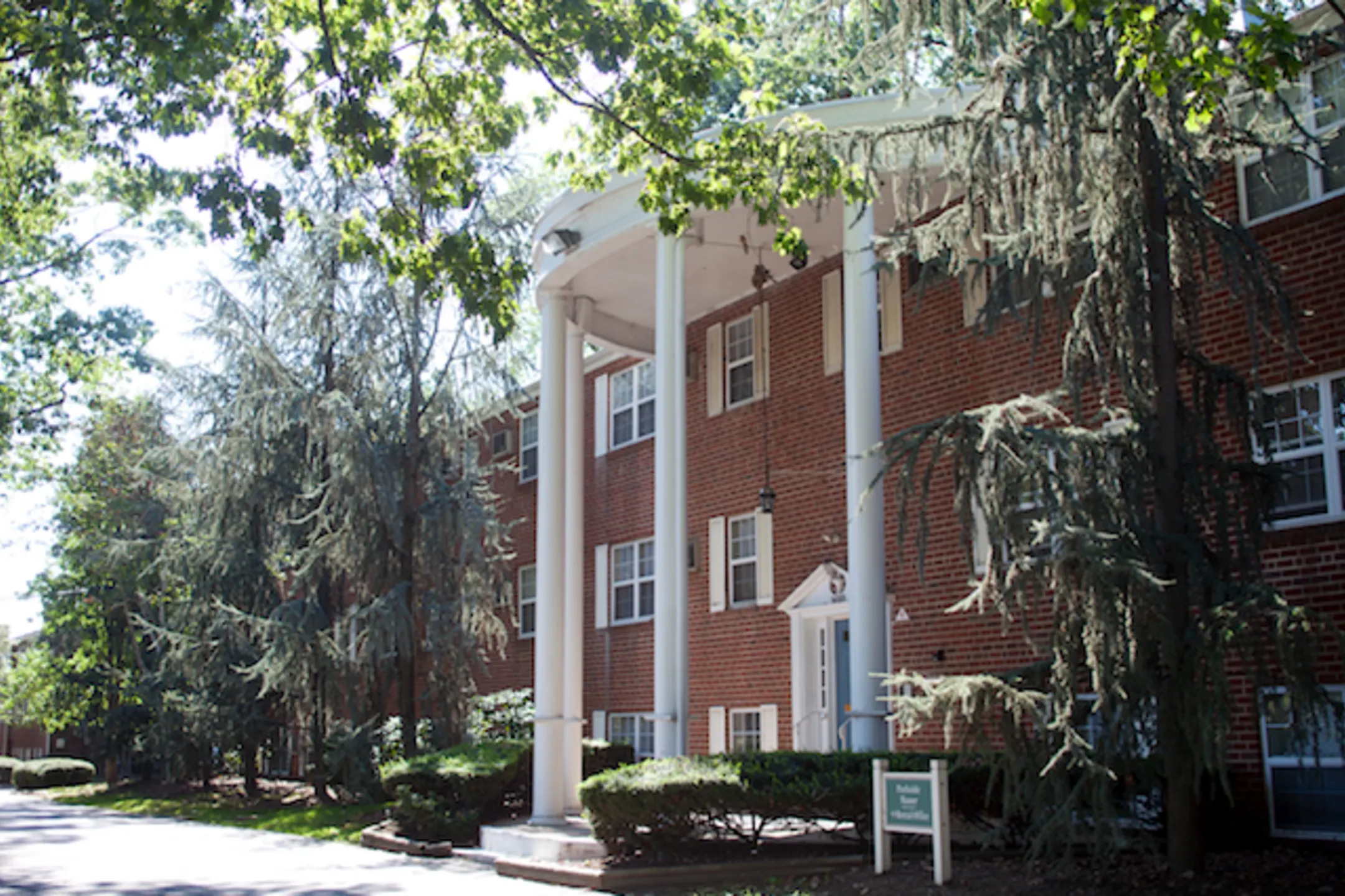 Parkside Manor Apartments Ewing, NJ 08638