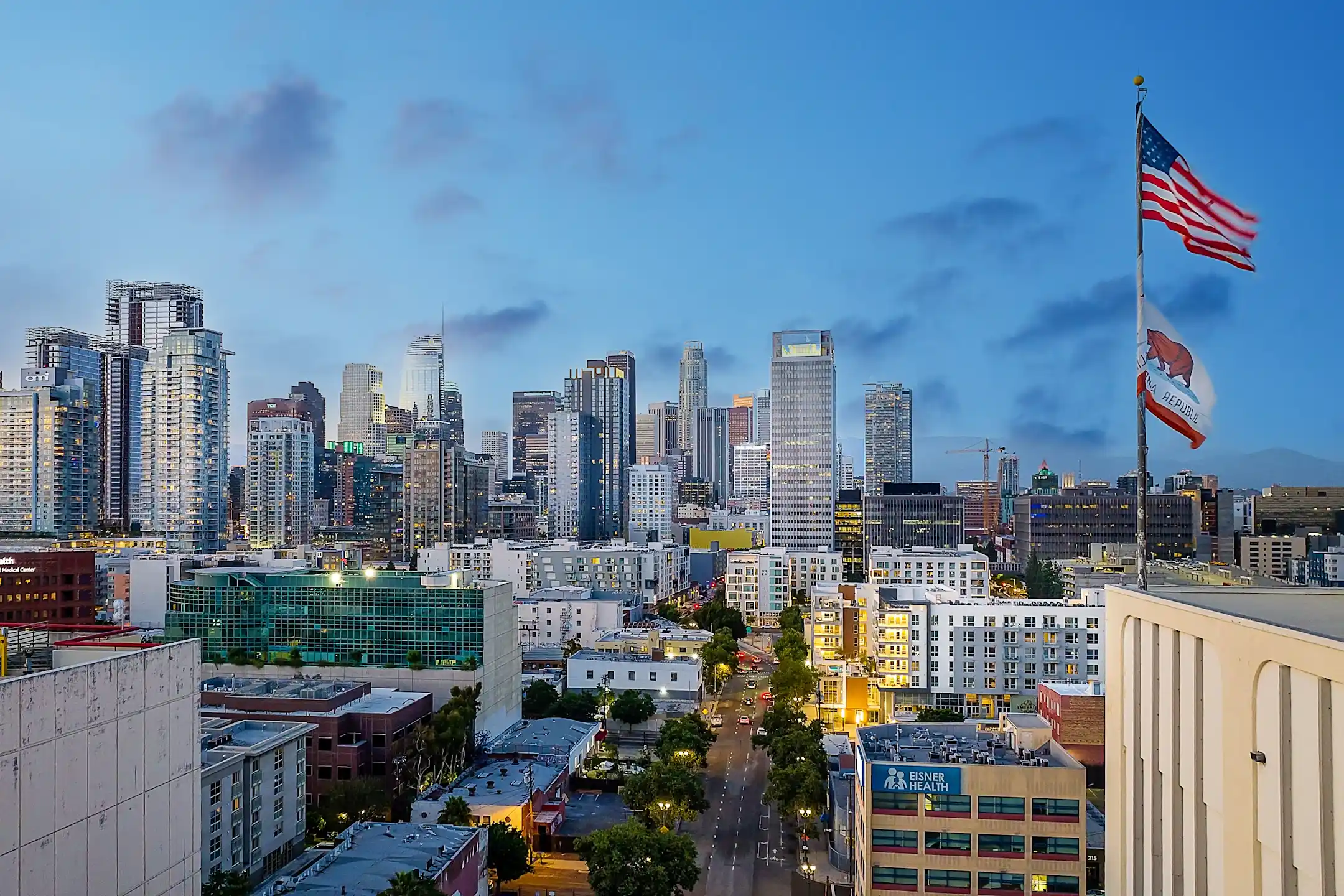 Building - Emerald Apartments - Los Angeles, CA