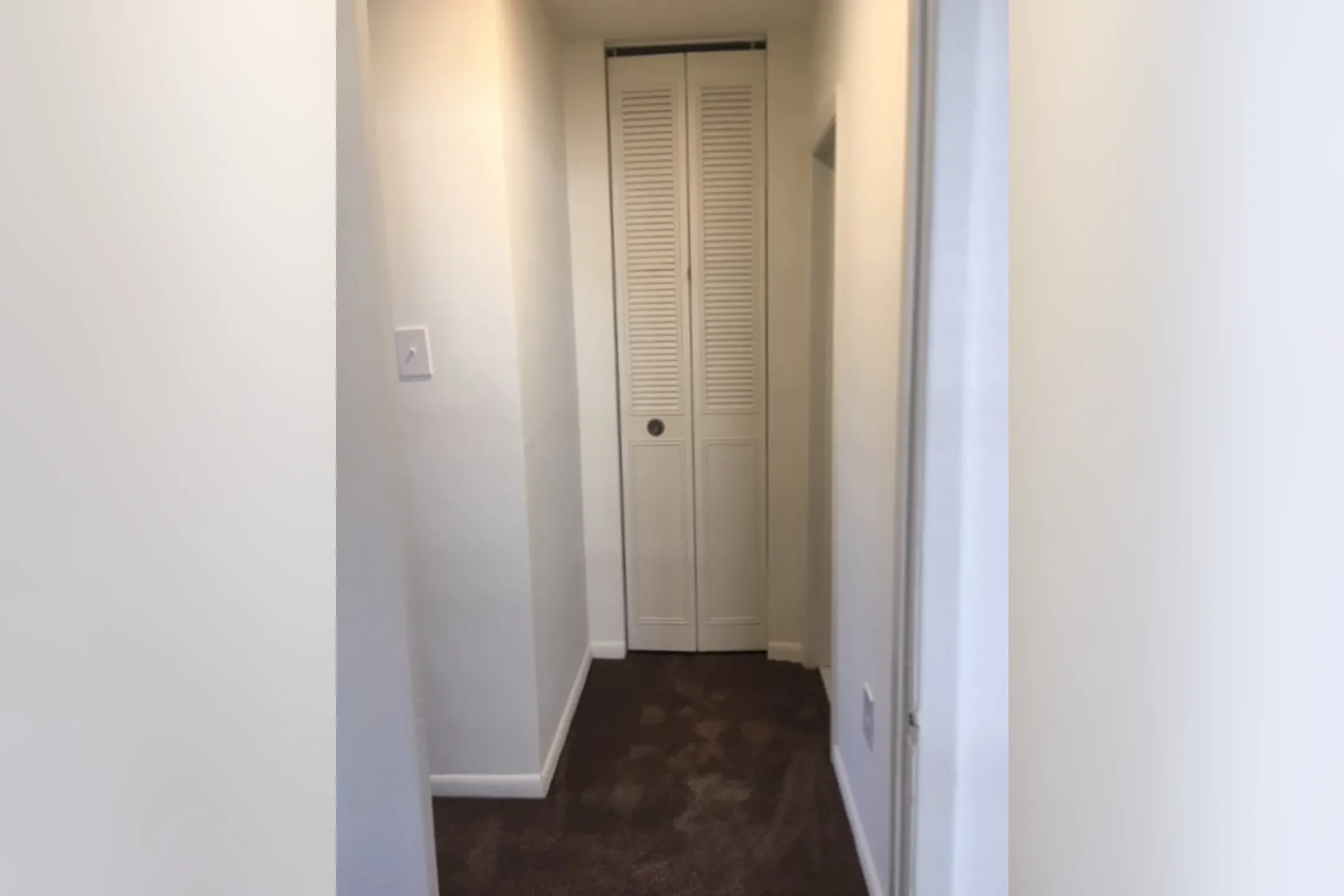 Stonewood Village Apartments Ridley Park, PA 19078