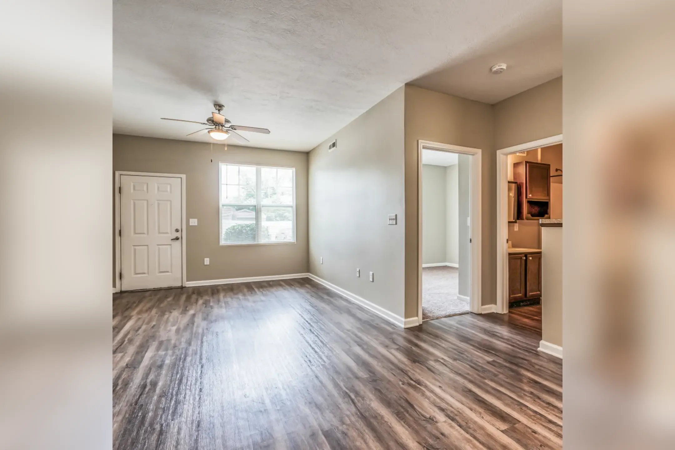 Edgewood on Madison Apartments Indianapolis, IN 46227