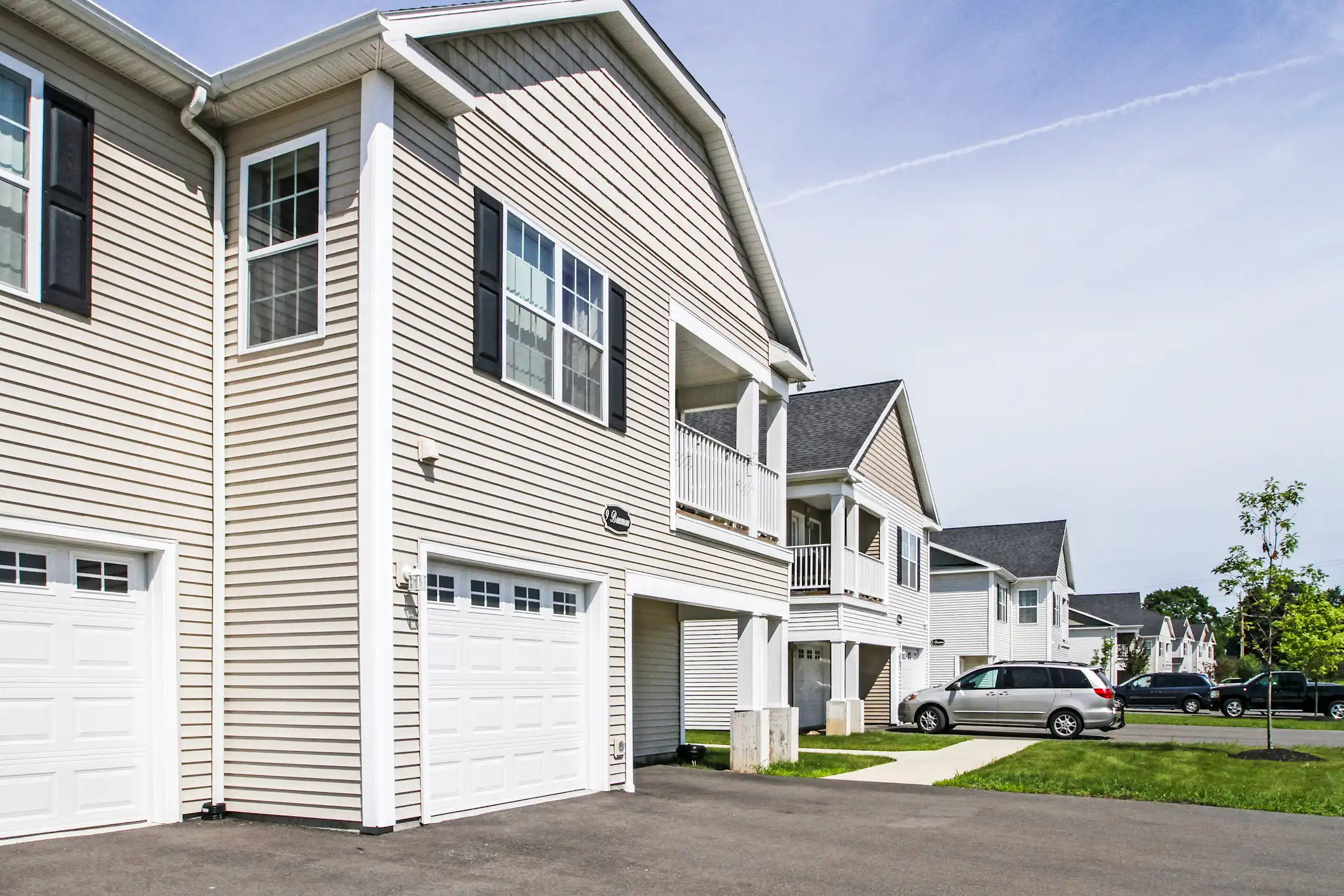 Kendall Square Apartments 4 Ives St Delmar, NY Apartments for Rent