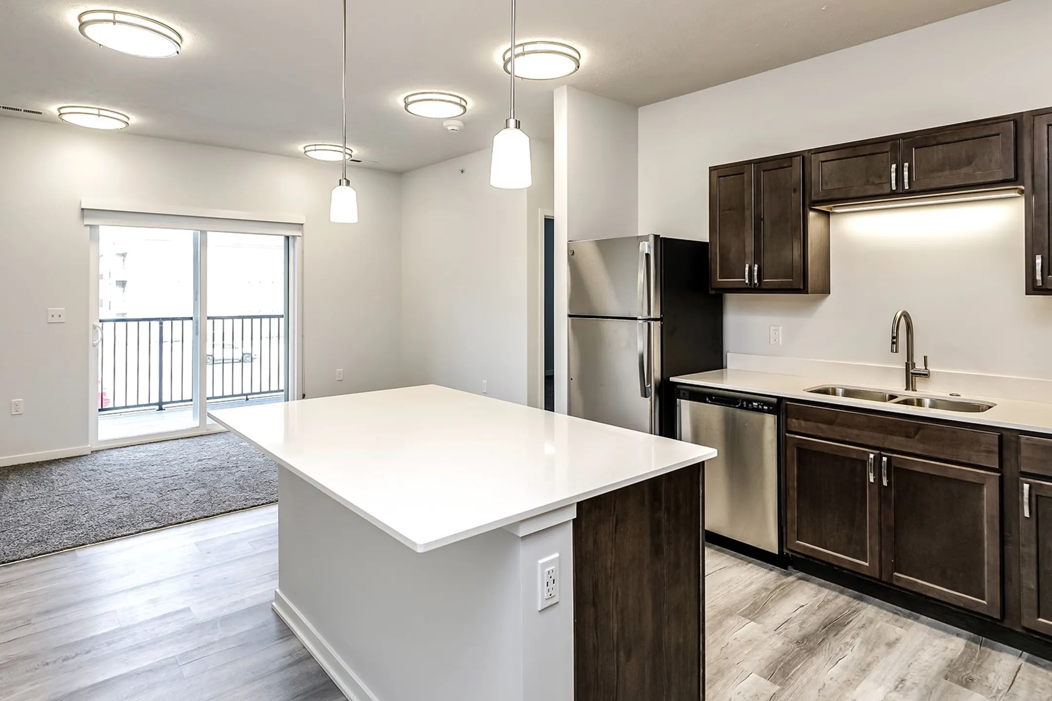 Belle Point Apartments - Bellevue, NE 68123