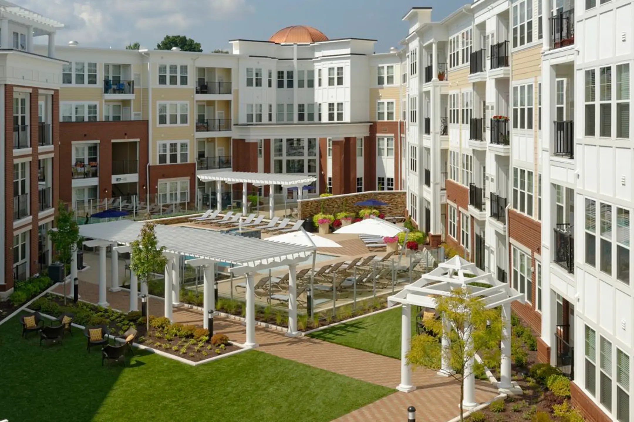 Building - Avalon Arlington North - Arlington, VA