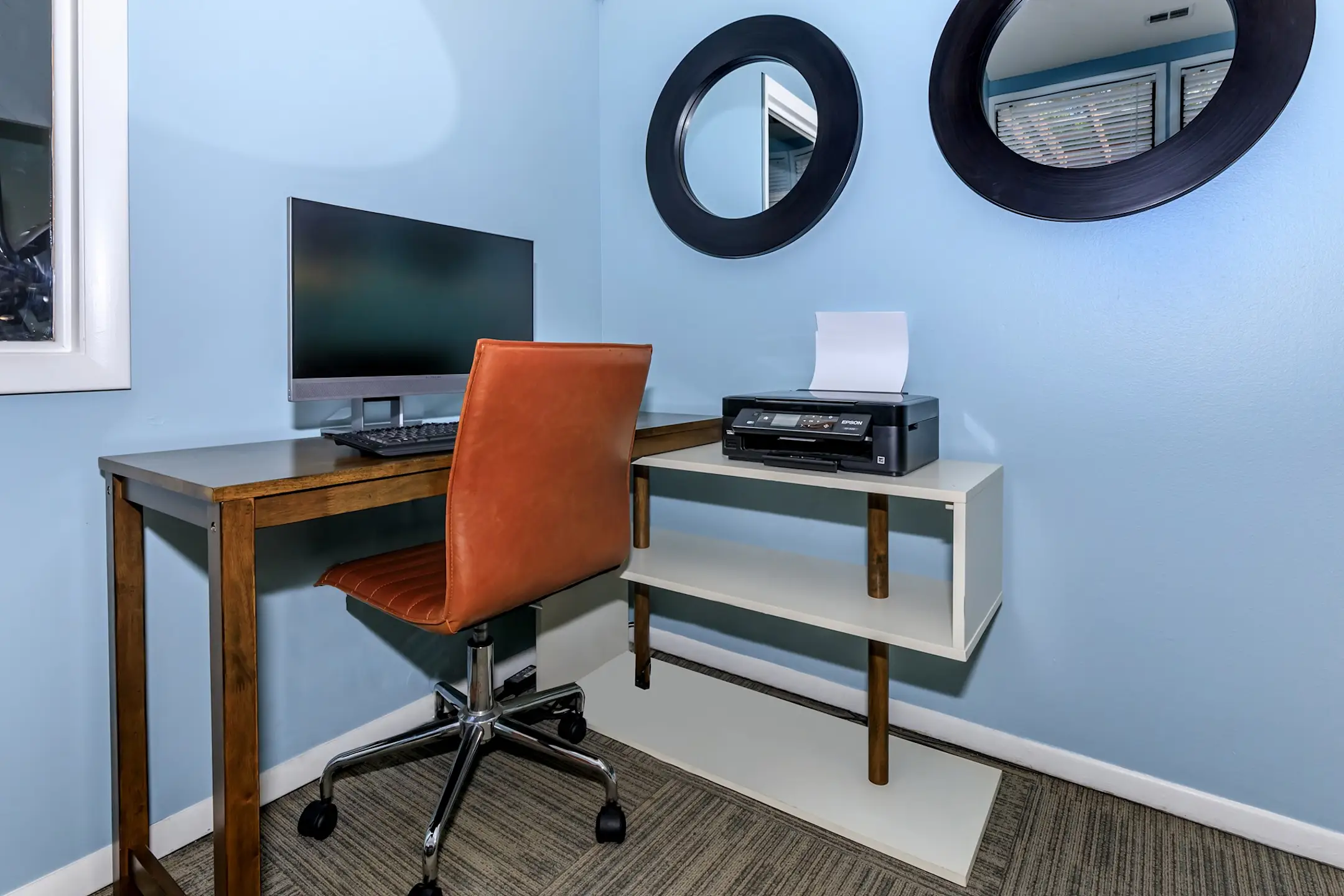 Living Room - The Preserve at Allisonville - Indianapolis, IN