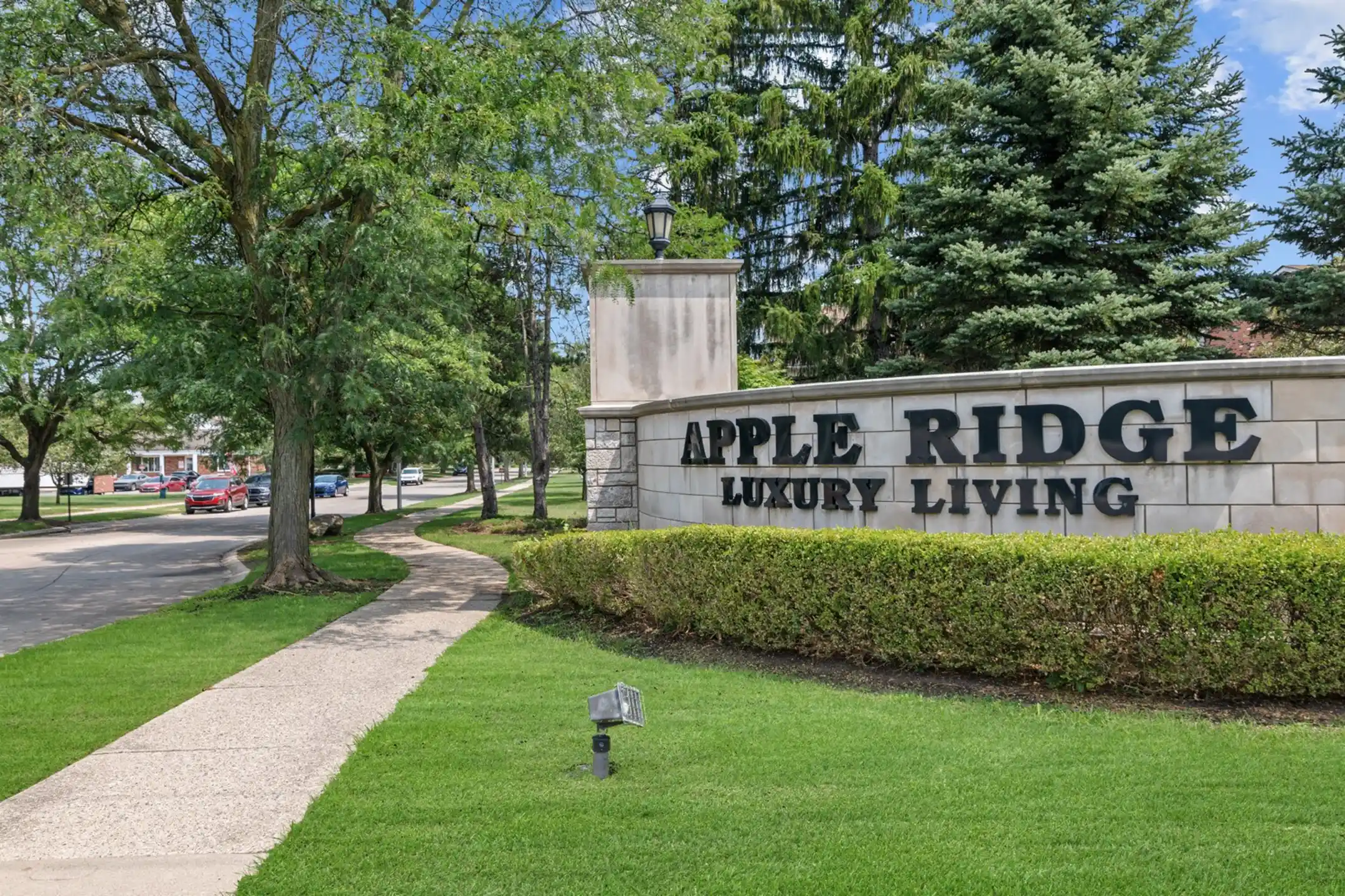 Community Signage - Apple Ridge - Livonia, MI