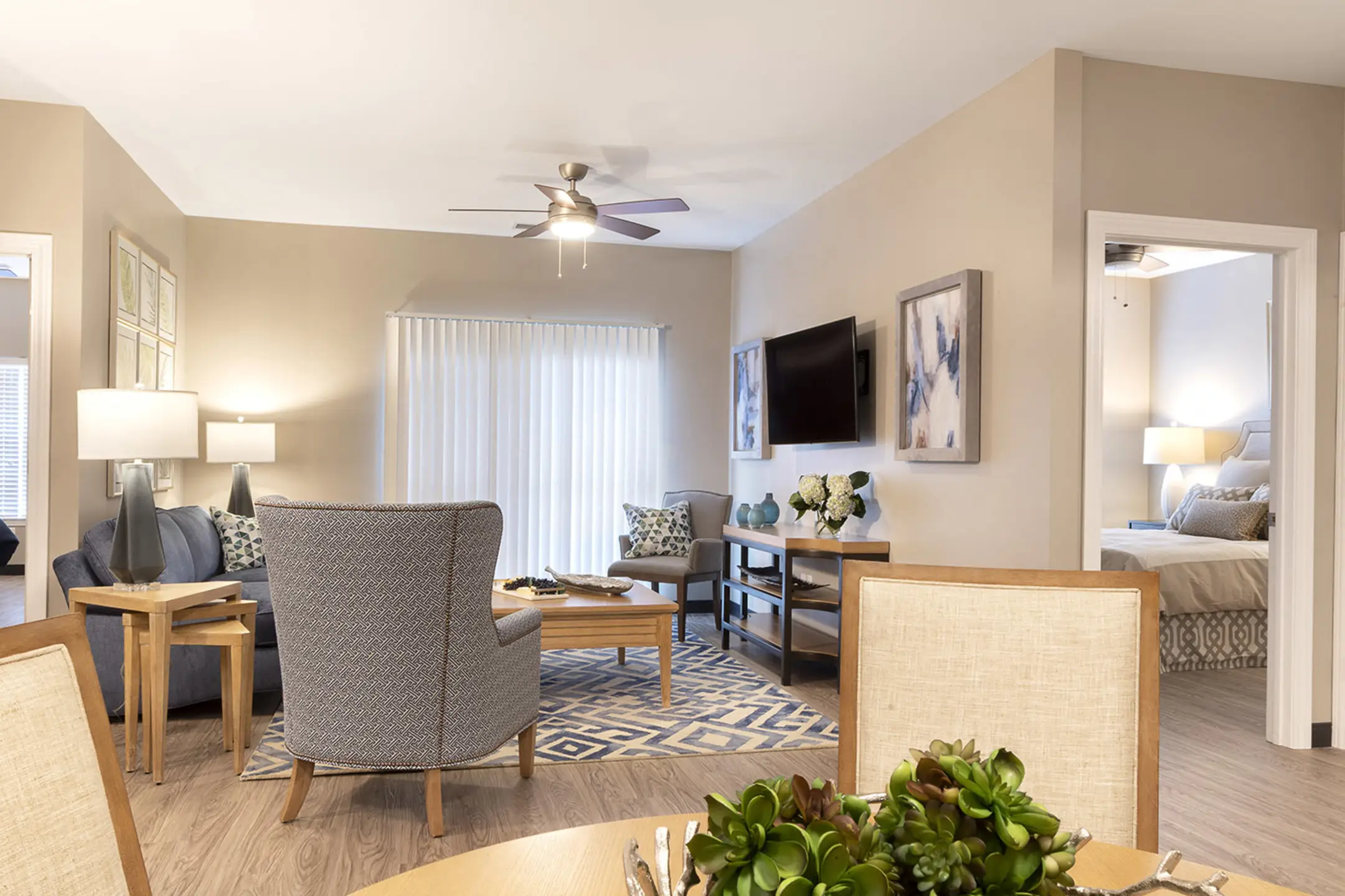 Thirteen01 at Hartman Lakes 1301 Centerpointe Circle Shiloh, IL