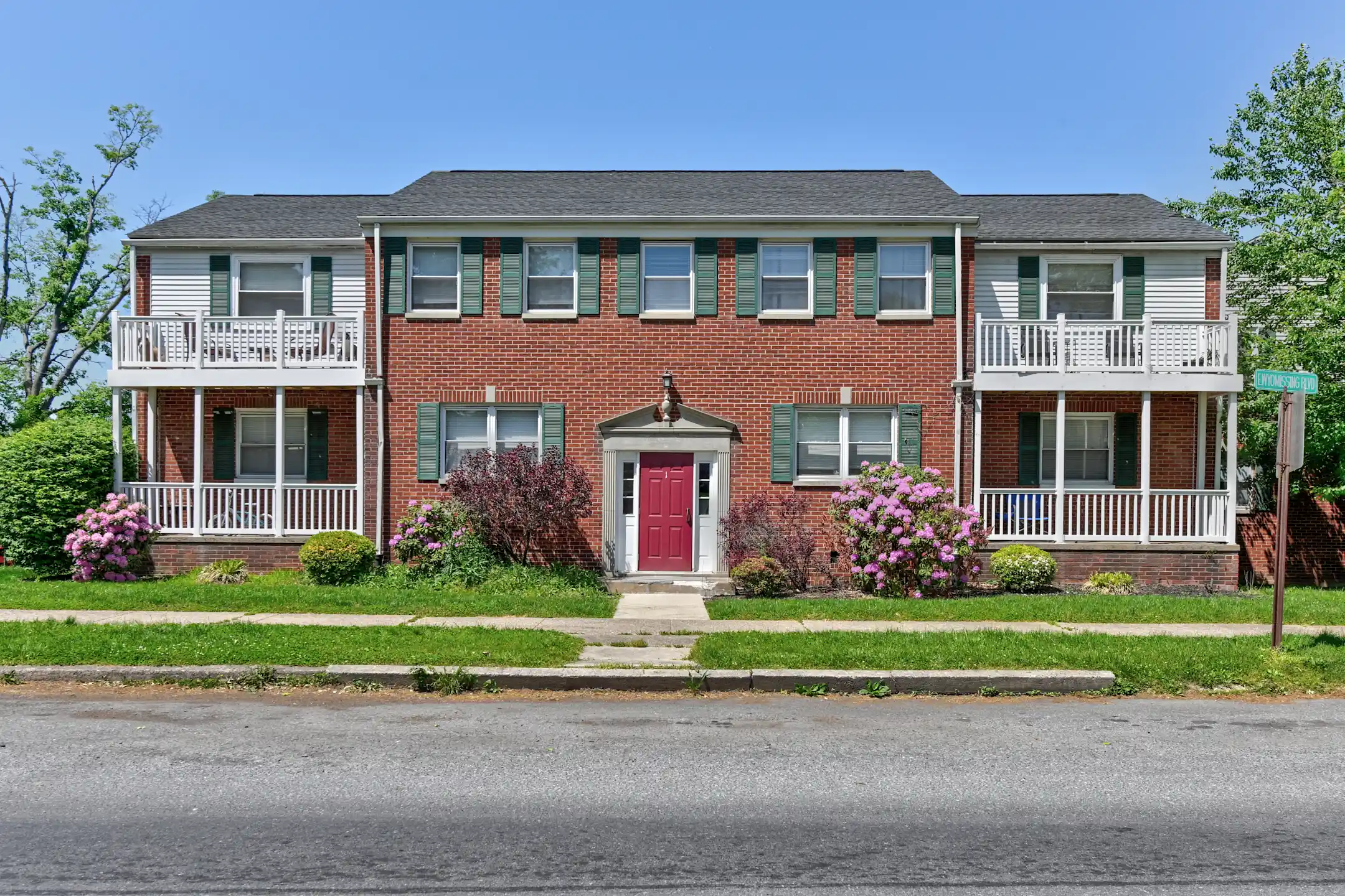 Wyomissing Gardens 1100 E Wyomissing Blvd Reading, PA Apartments