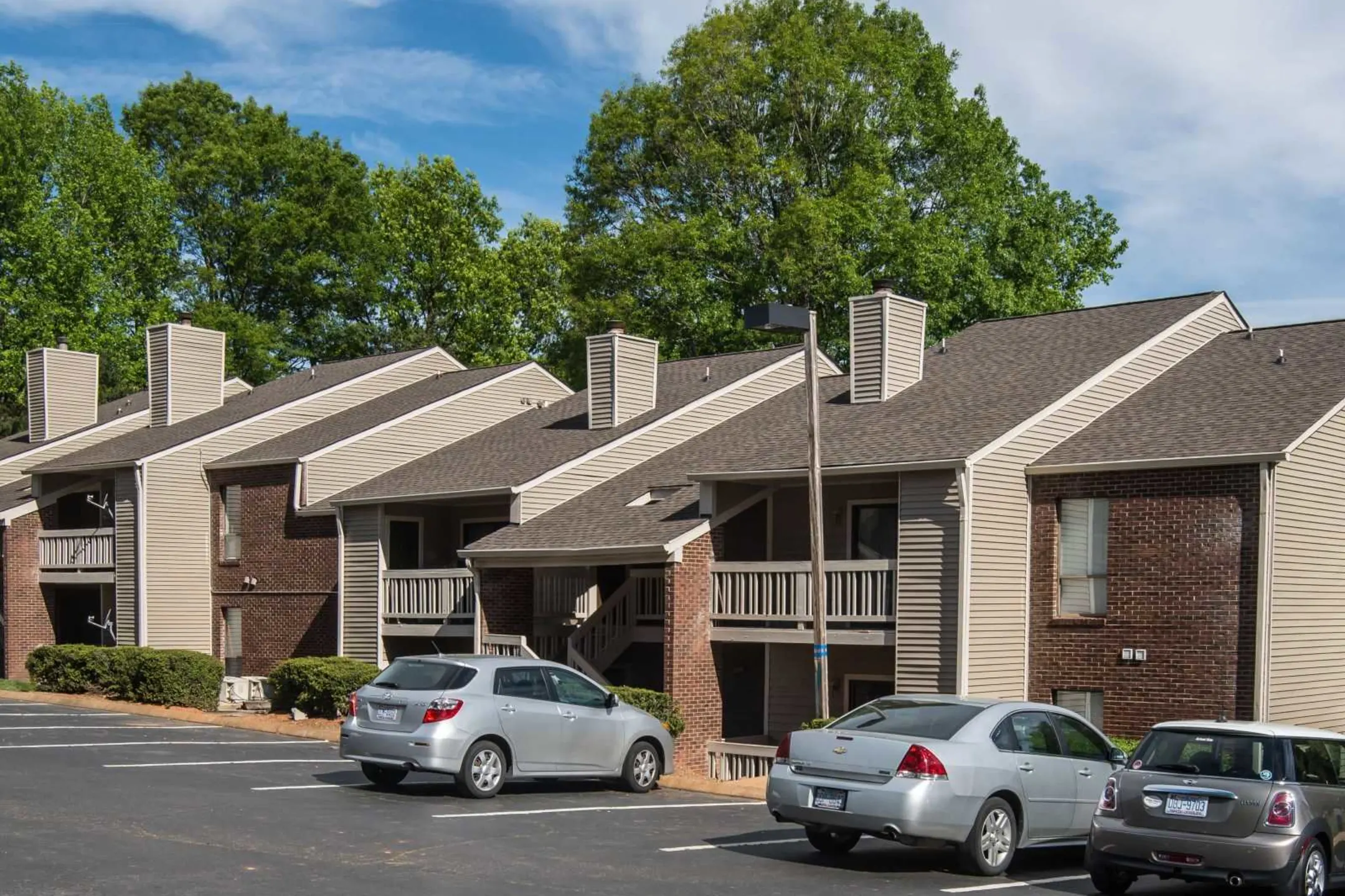 Building - Devonwood Apartment Homes - Charlotte, NC