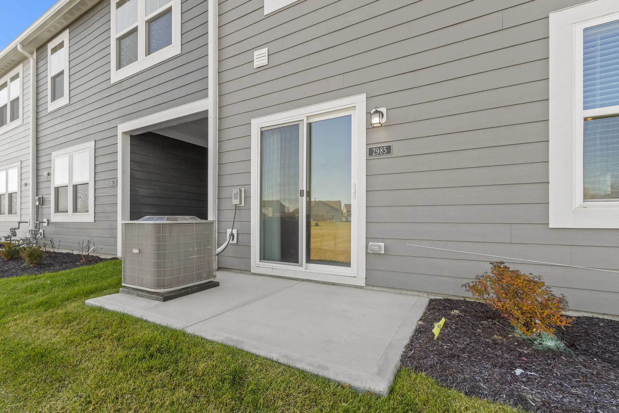 Wynne Farms 2985 Townsend Drive 101 Brownsburg, IN Apartments for