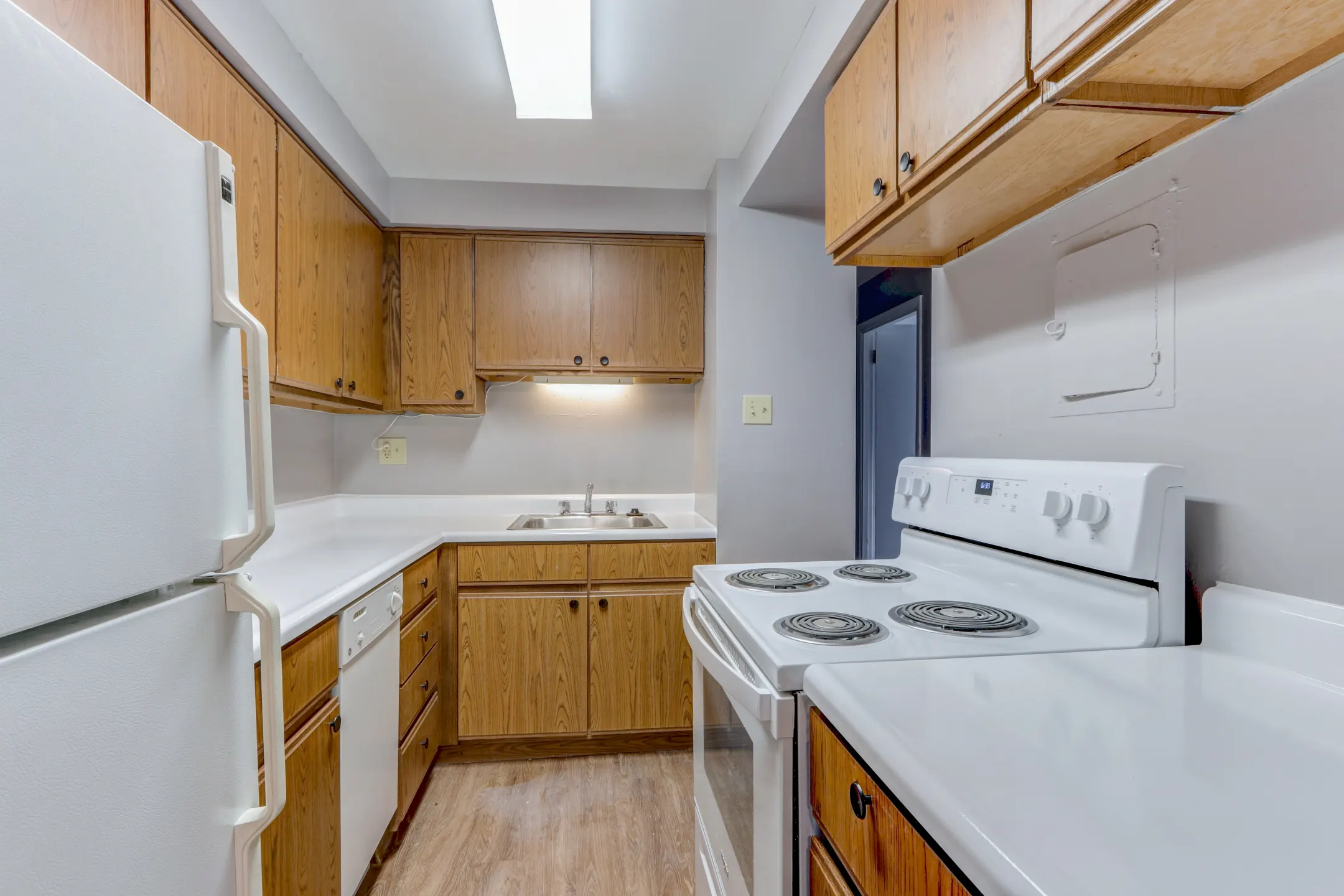 Kitchen - White Oaks Apartments - Pittsburgh, PA