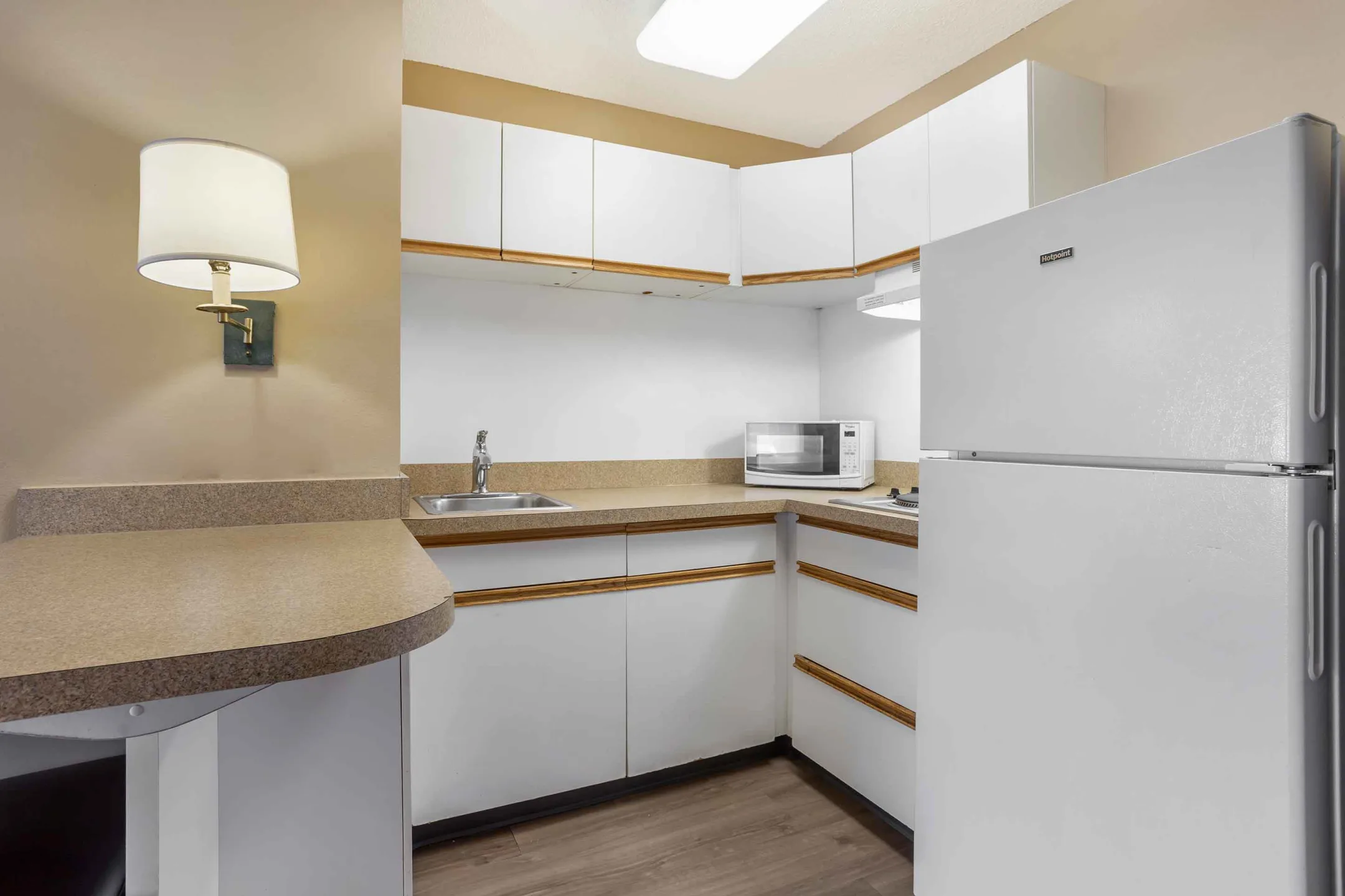 Kitchen - Furnished Studio - Meadowlands - East Rutherford - East Rutherford, NJ