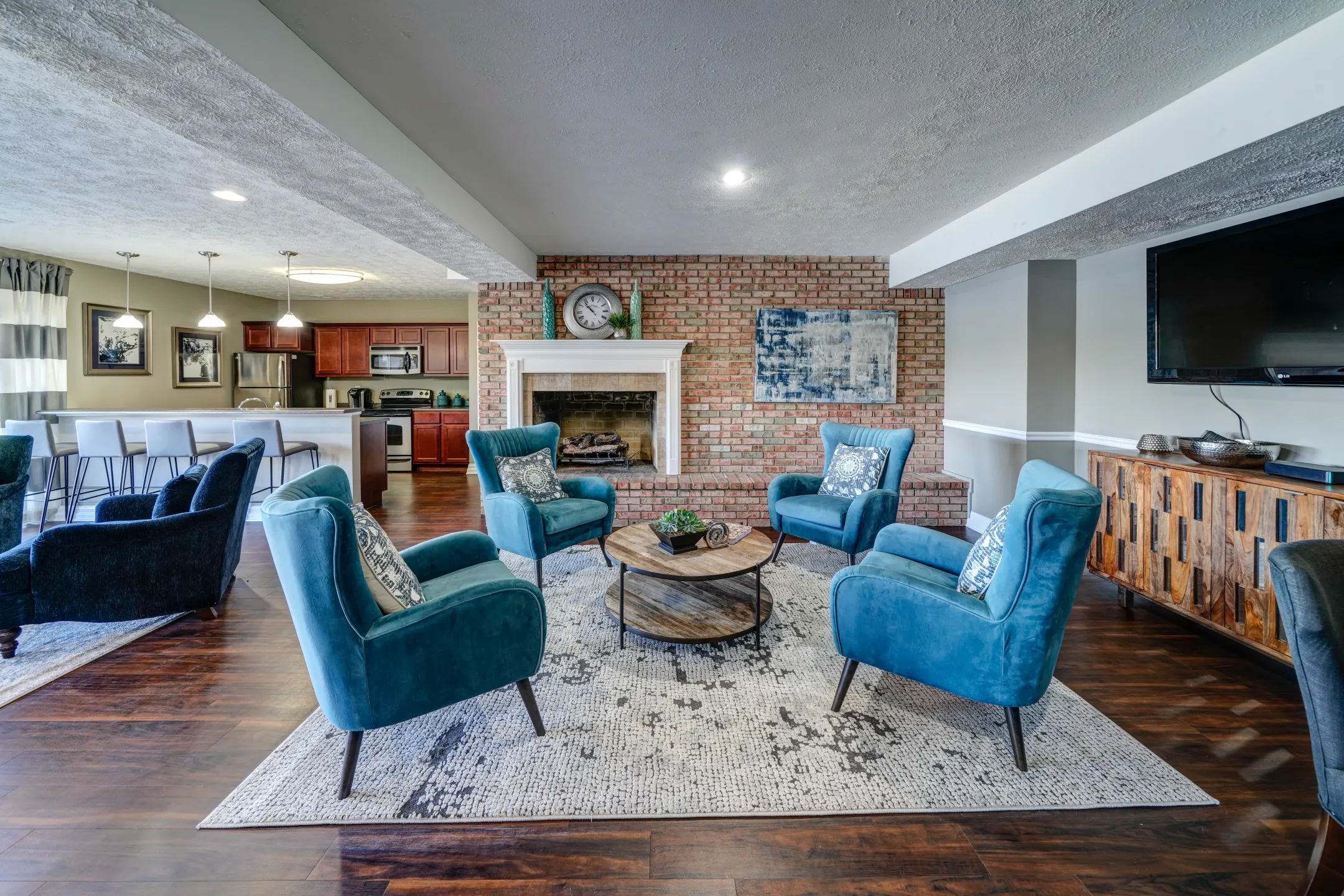 Living Room - Somerset Lakes - Indianapolis, IN