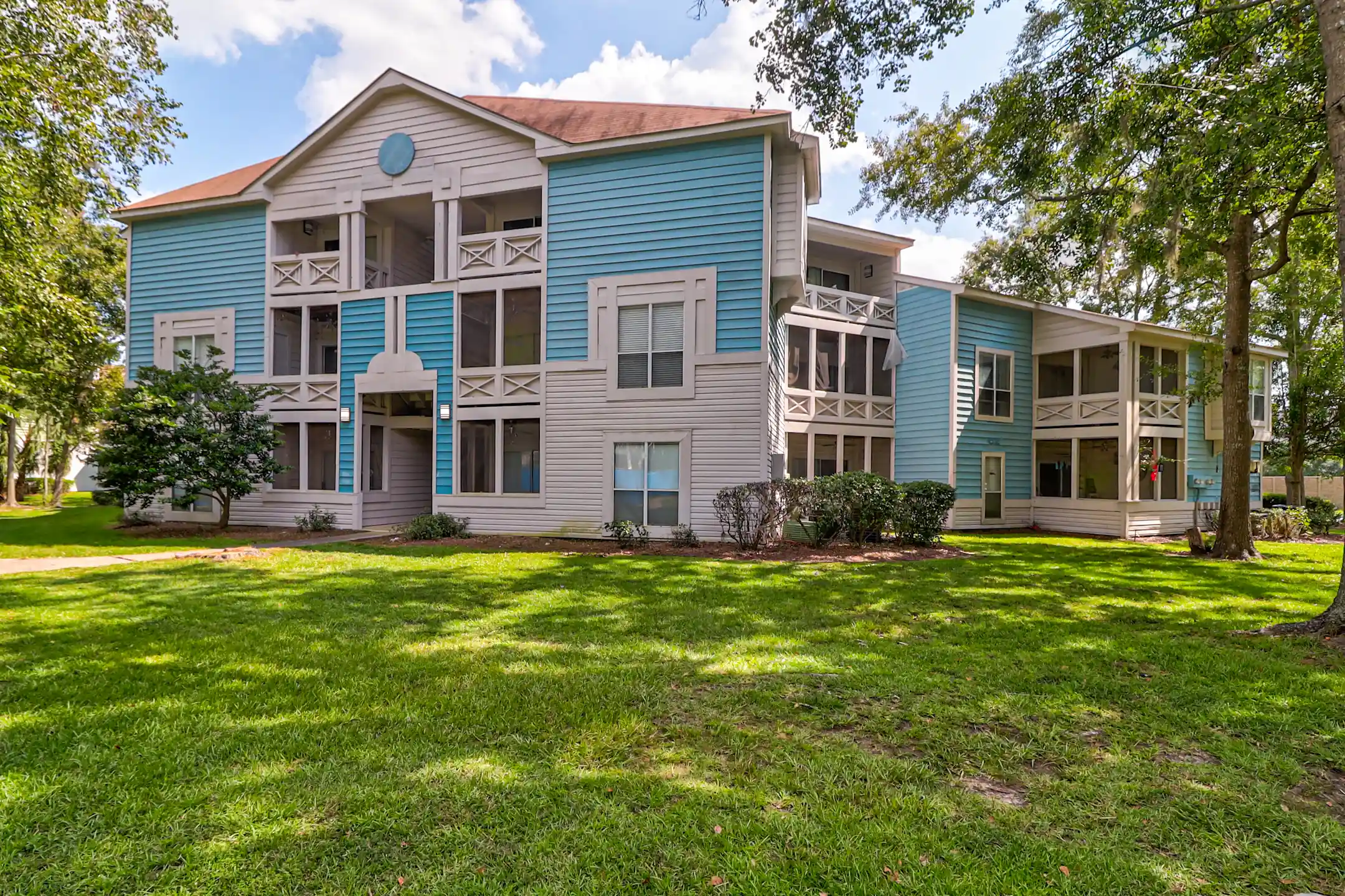Building - River Walk Savannah Apartments - Savannah, GA