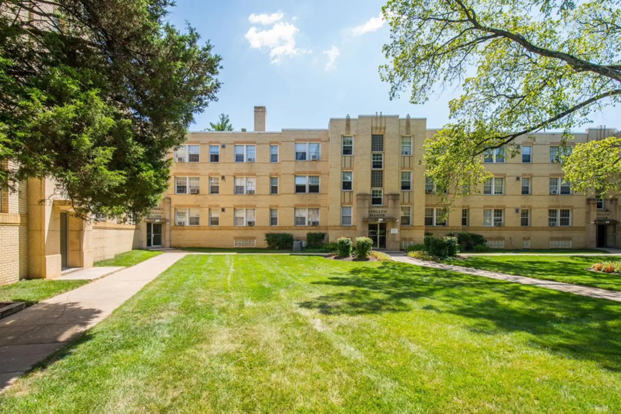 Building - Chillum Manor - Washington, DC