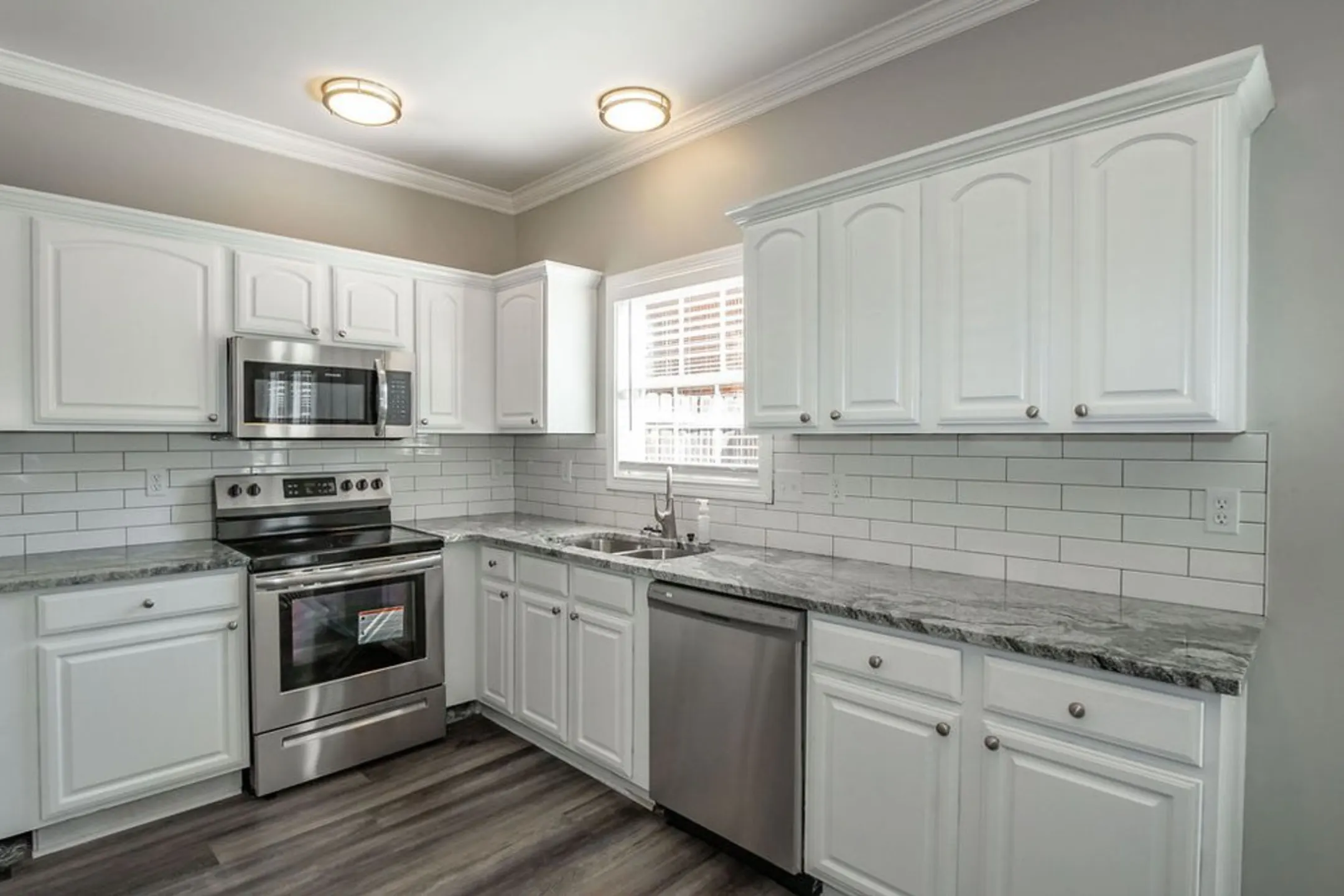Kitchen - Old Todds Townhomes - Lexington, KY