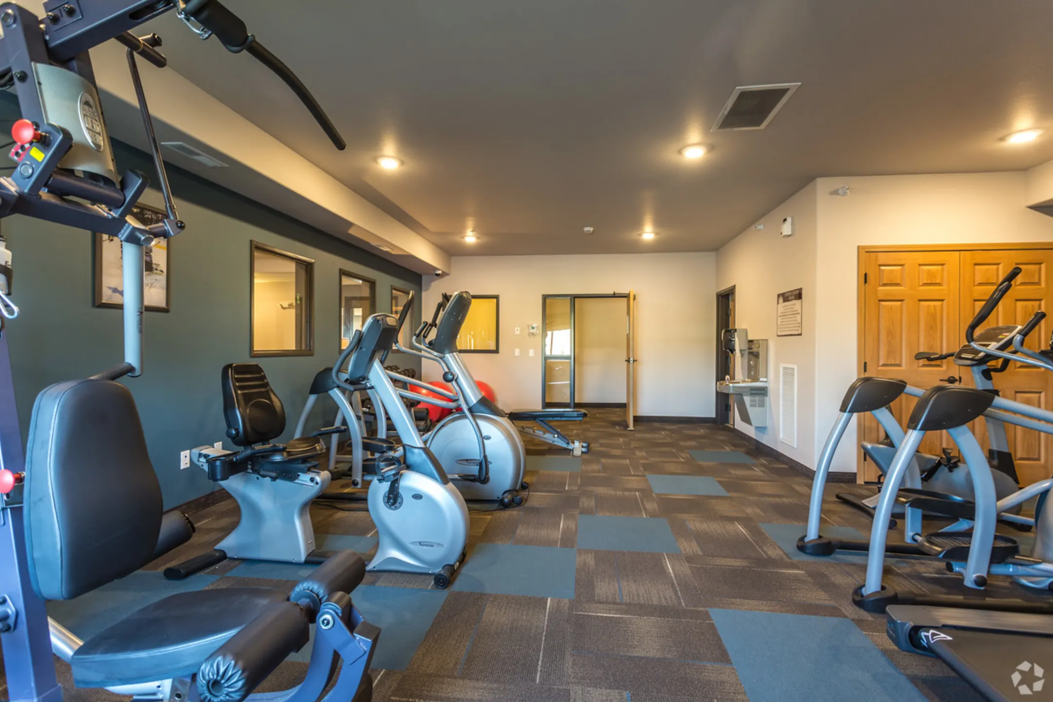 Fitness Weight Room - The Pines at Rapid - Rapid City, SD