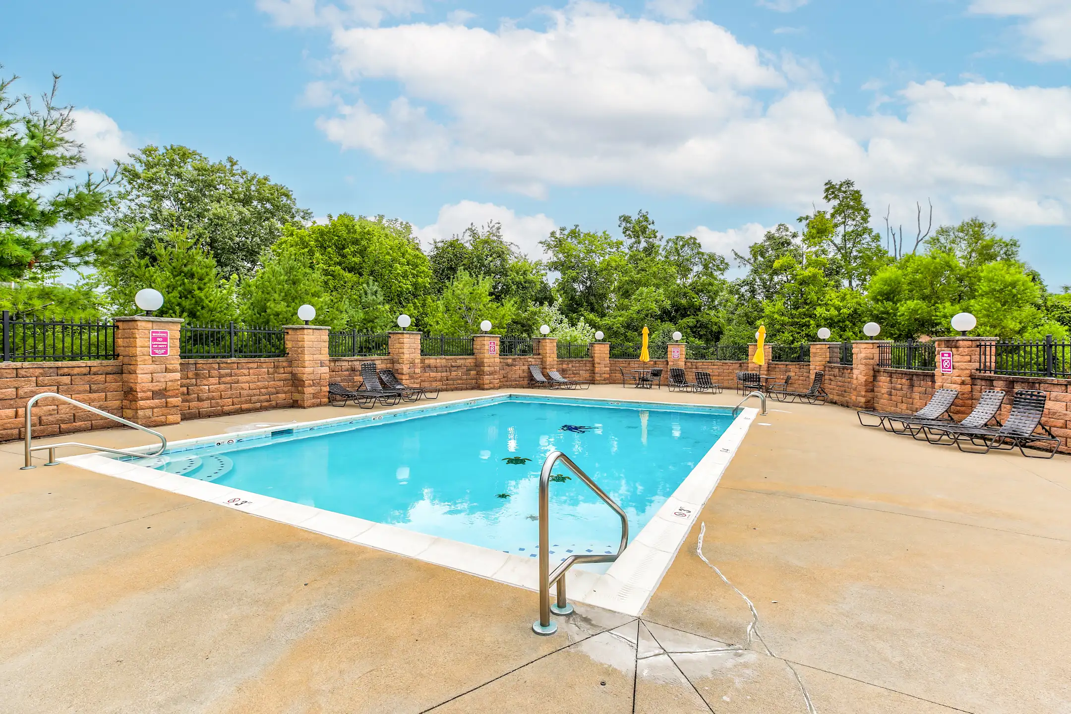 Independence Oaks Apartments Independence, KY 41051