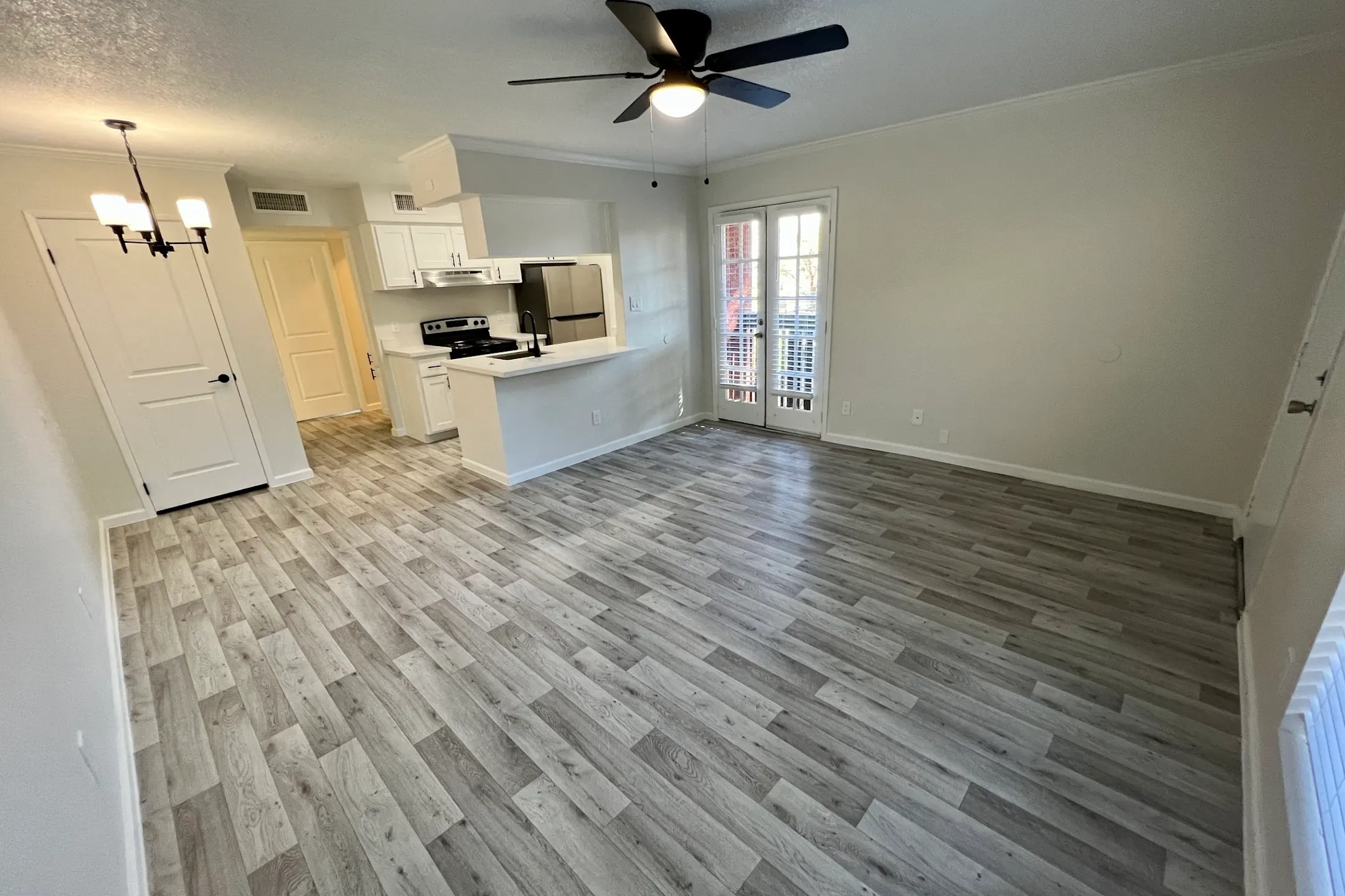 Glenridge Apartments 13610 N 51st Ave Glendale, AZ Apartments for