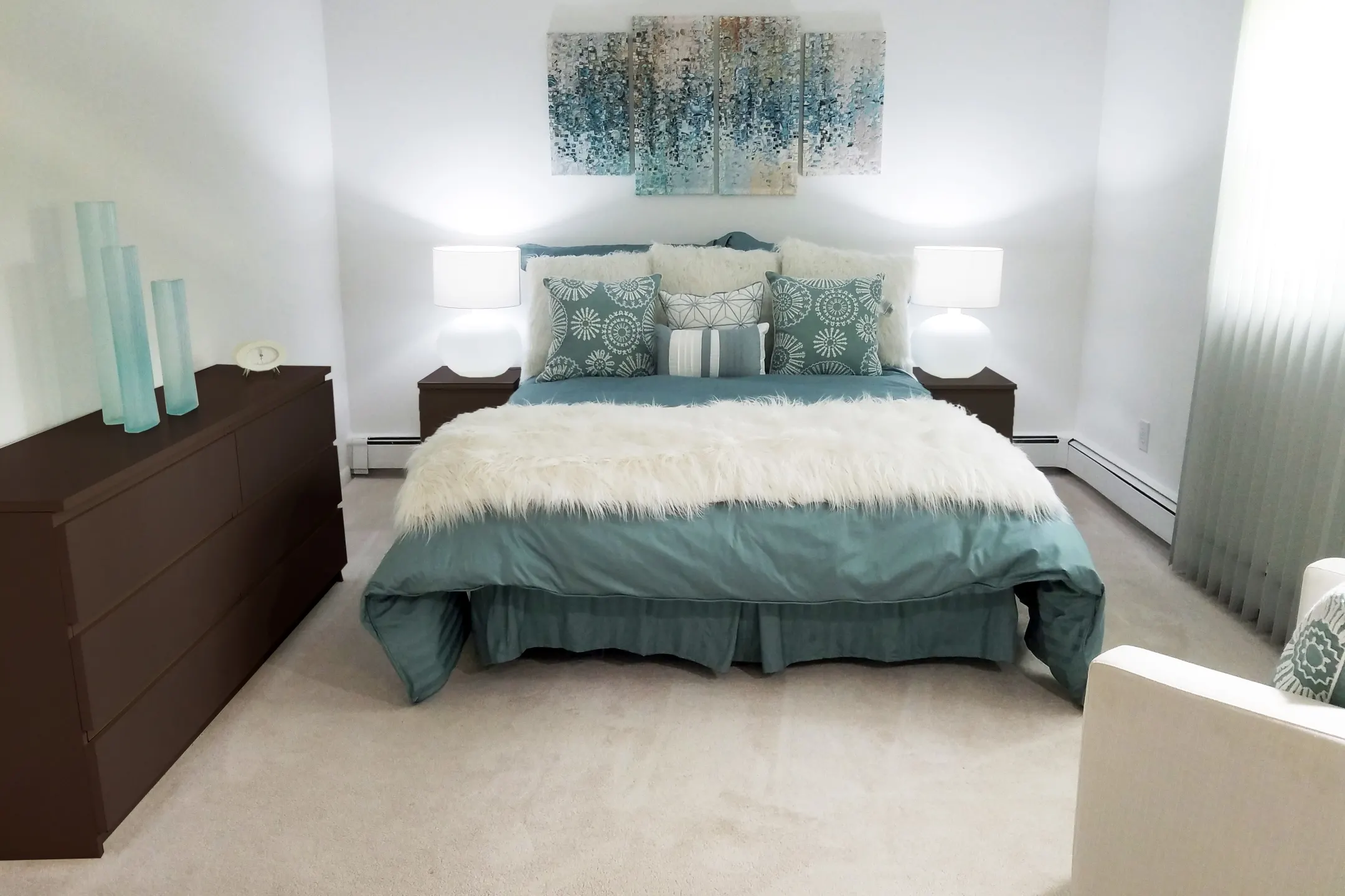 Bedroom - Sheridan Apartments - Shrewsbury, MA