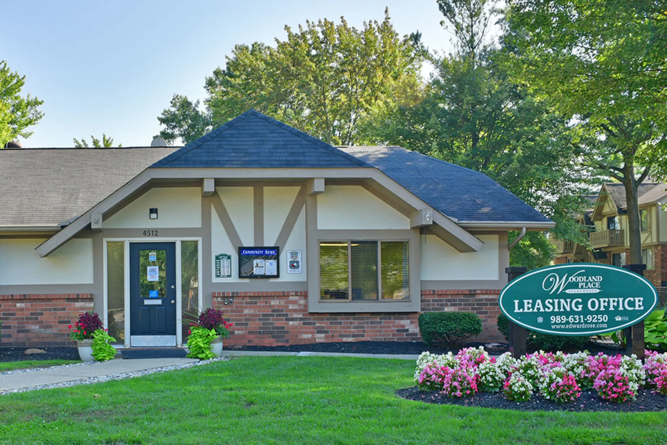 Woodland Place Apartments Apartments Midland, MI 48640