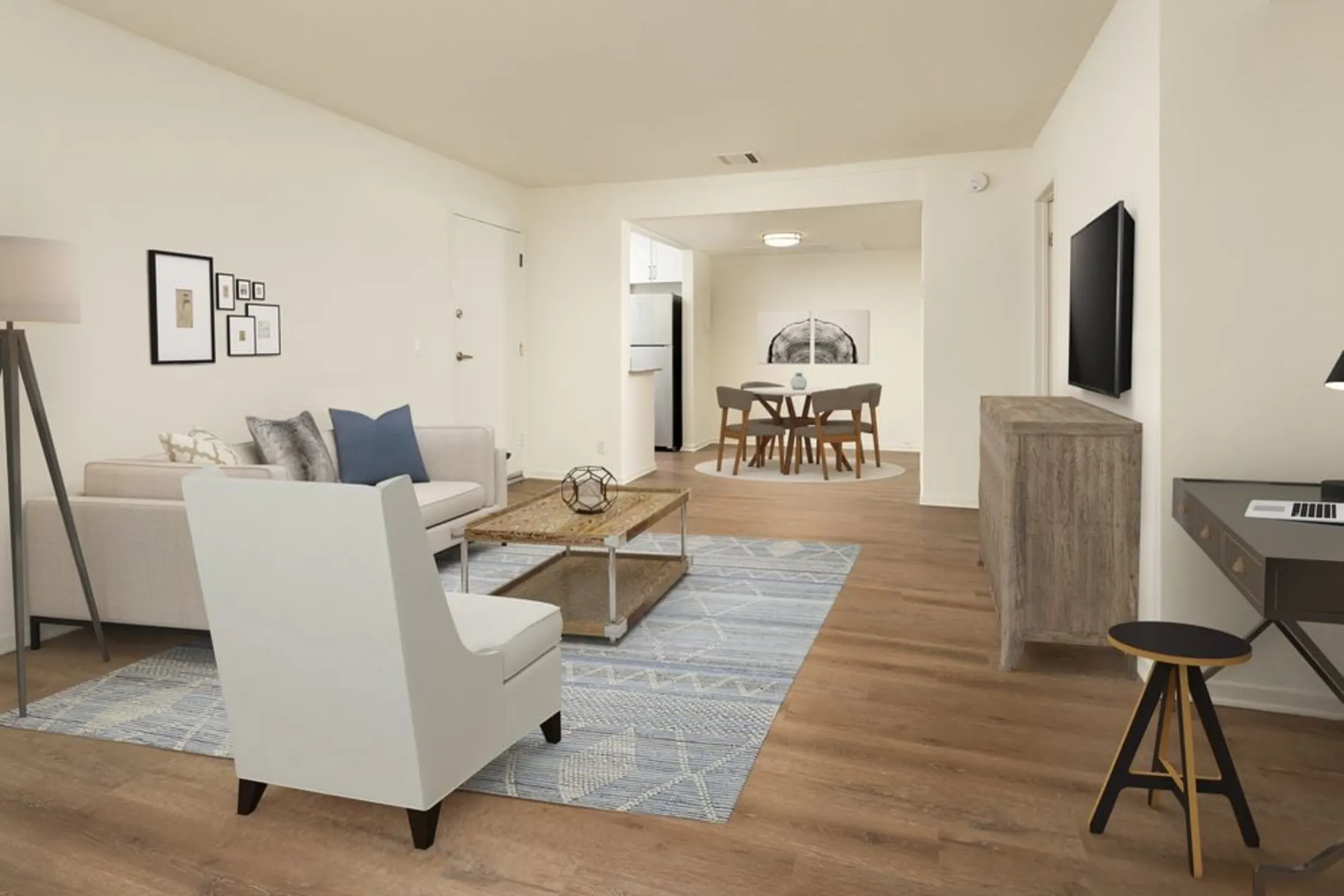 eaves Warner Center Apartments - Woodland Hills, CA 91367