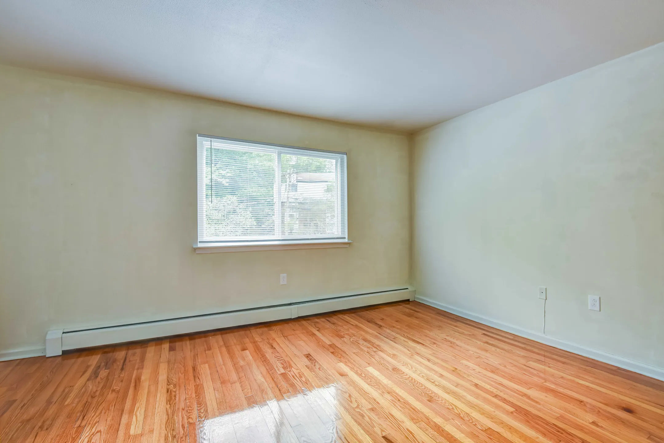 Norwich Apartments 24 Sandy Ln Norwich, CT for Rent Rent.