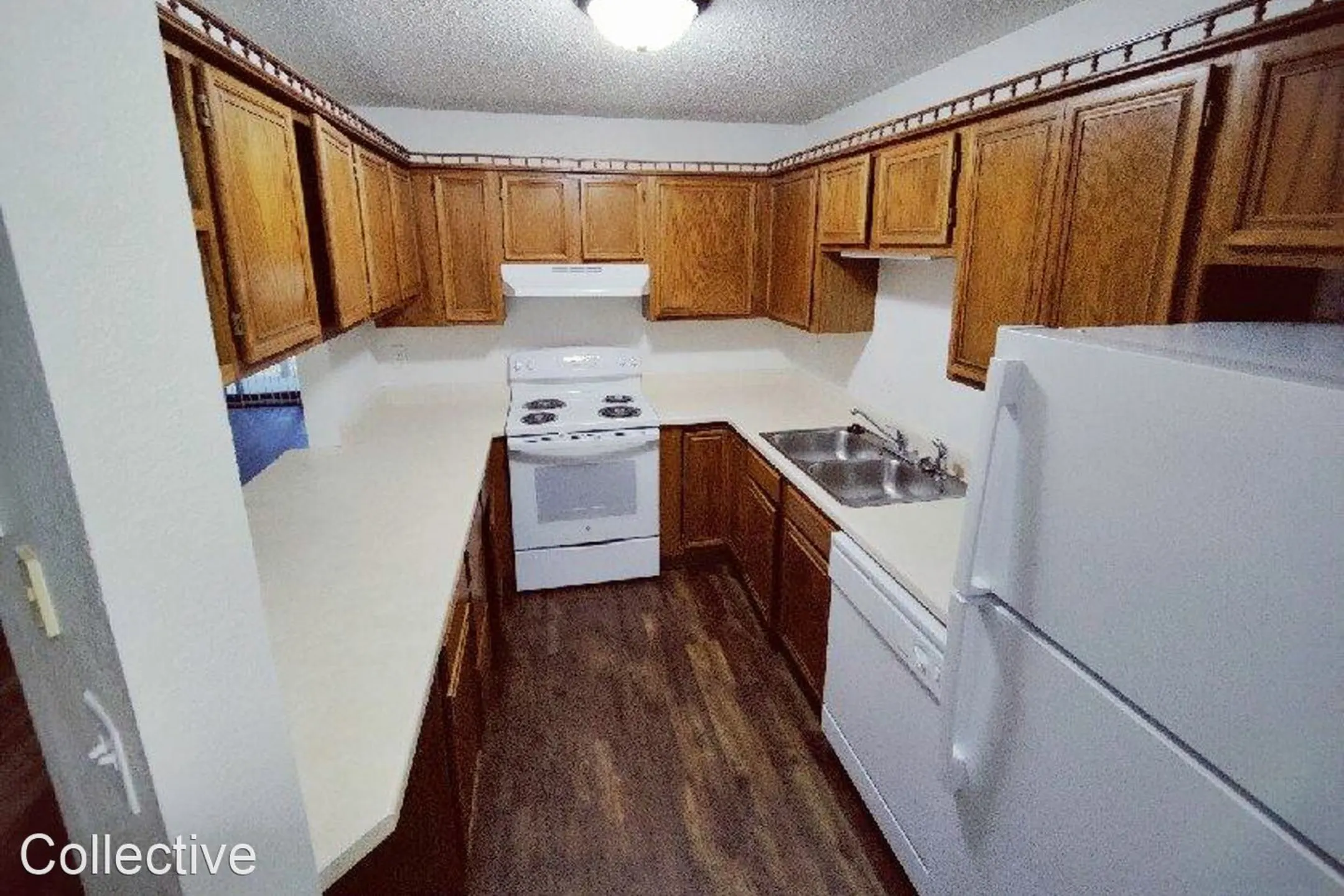 Kitchen - Kirkwood Park Apartments - Bismarck, ND