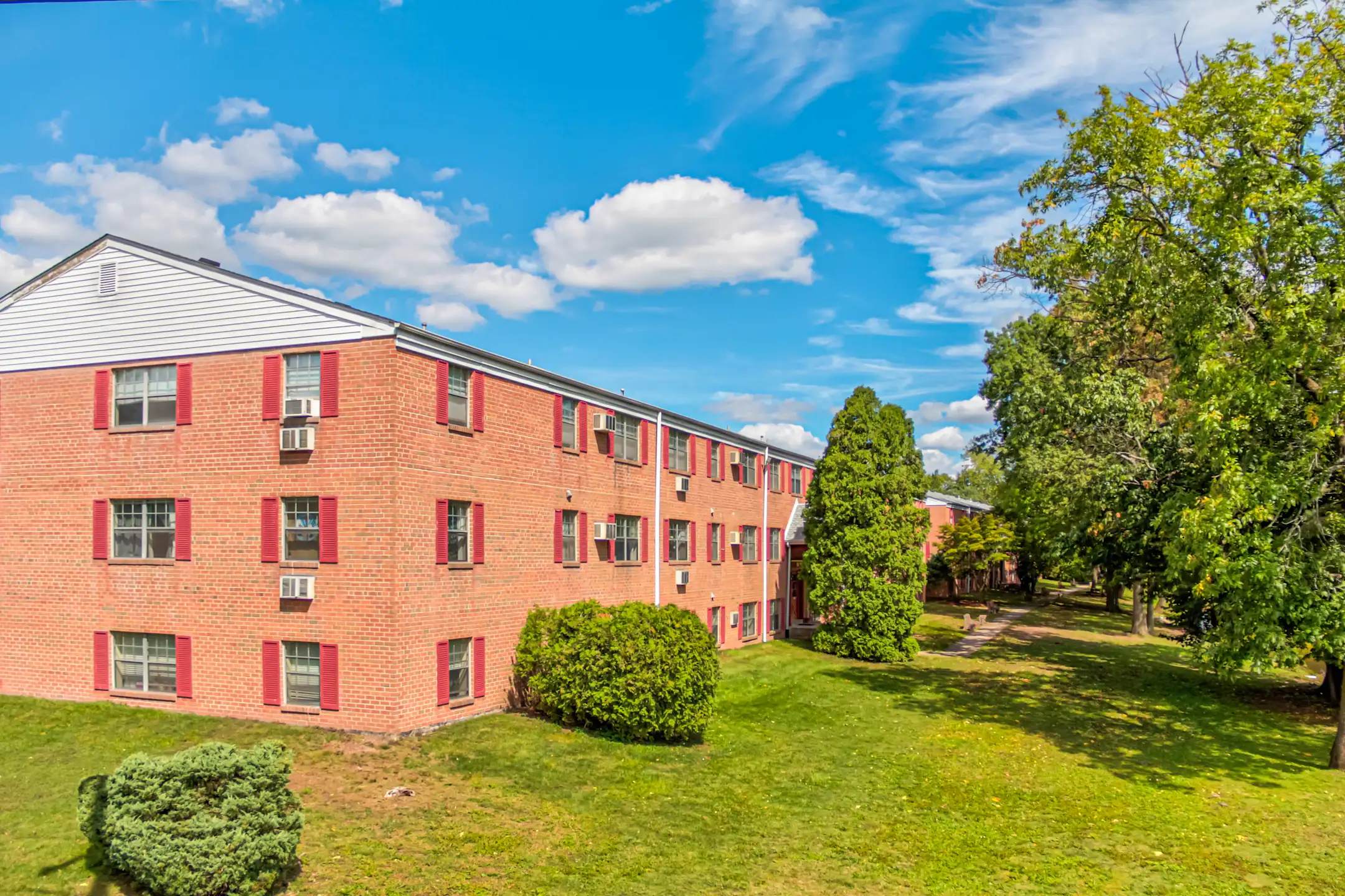 Covered Bridge Apartments 123 S 2nd St Perkasie, PA Apartments for