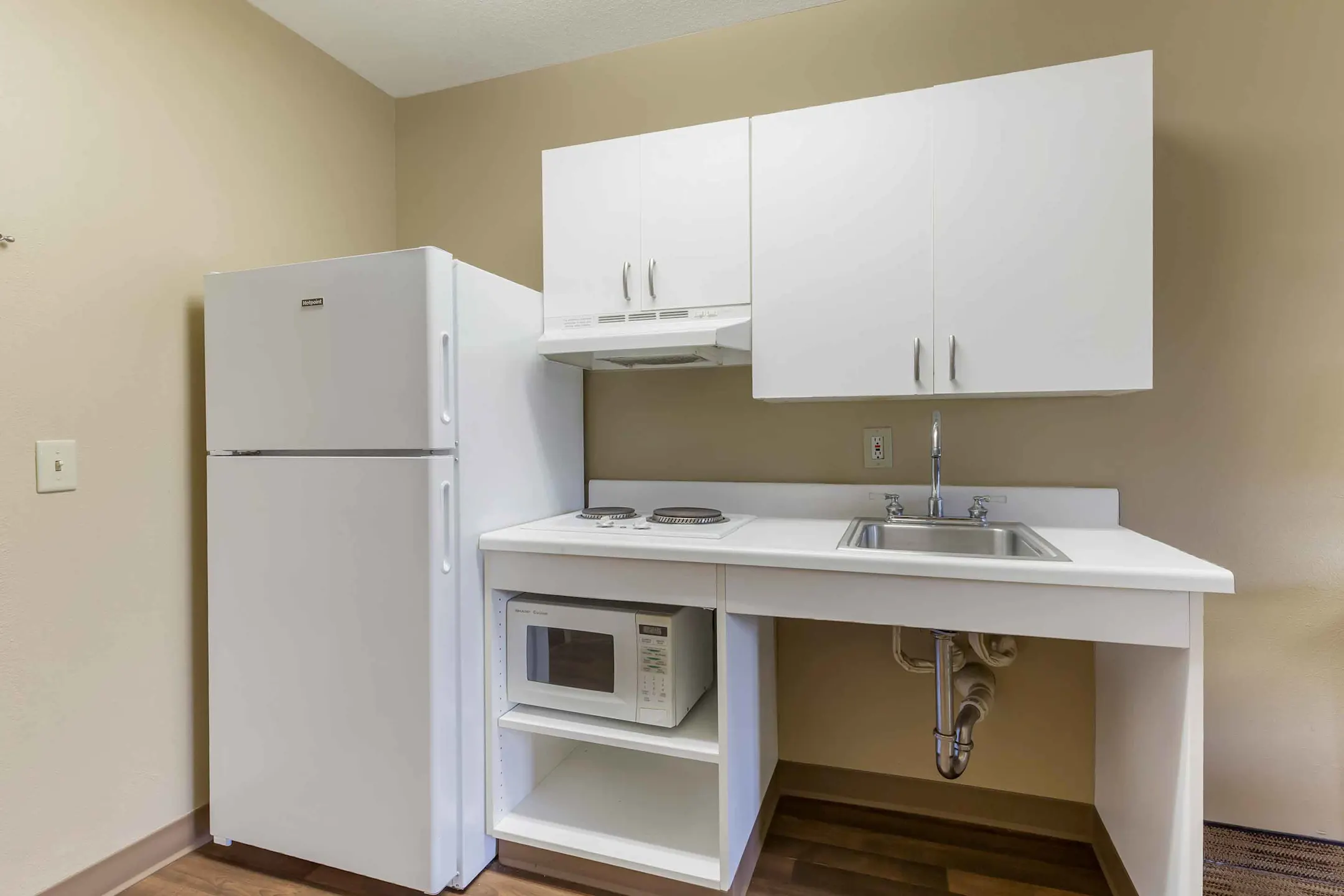 Kitchen - Furnished Studio - Baltimore - BWI Airport - Aero Dr. - Linthicum Heights, MD