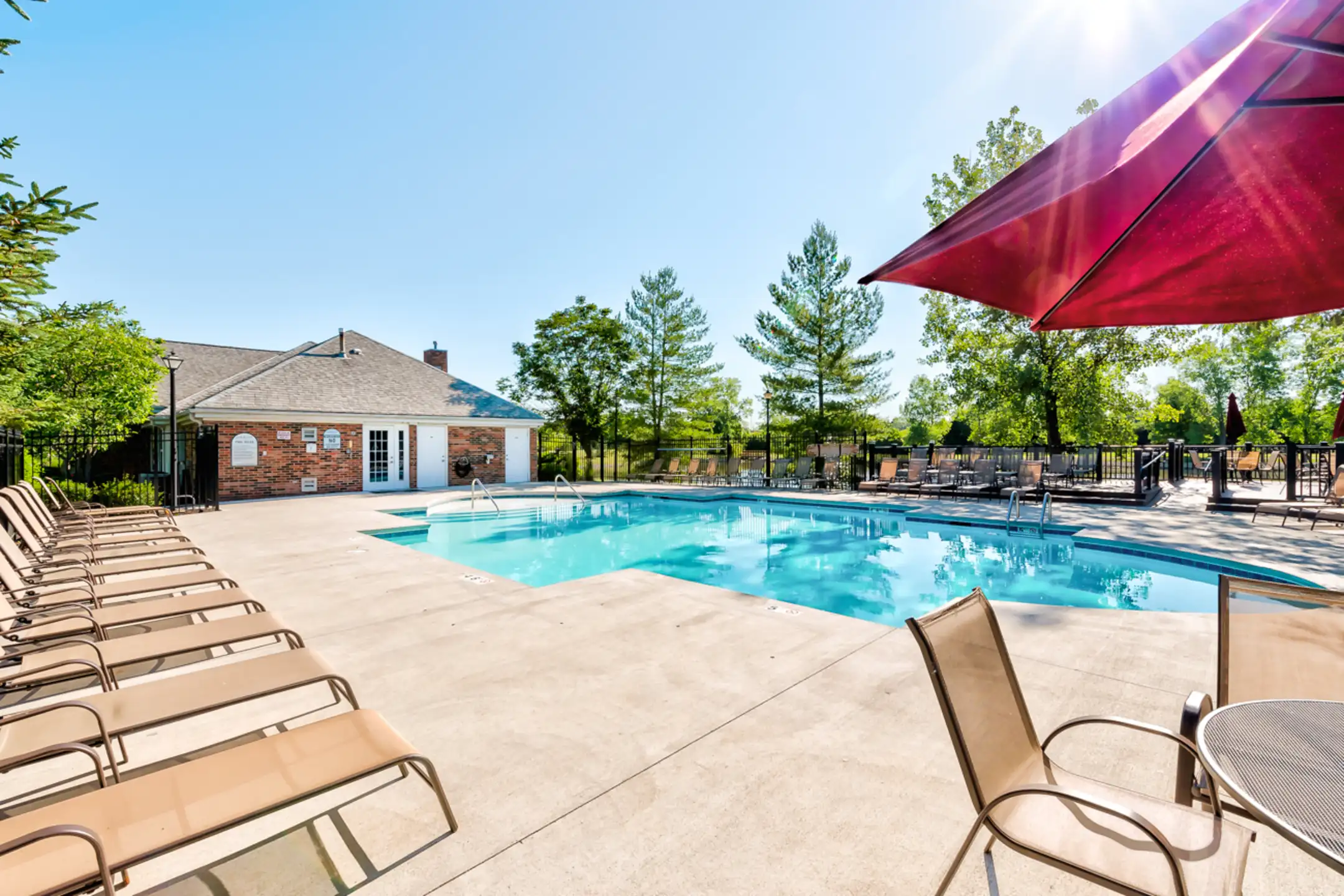 Lakefront at West Chester Apartments - West Chester, OH 45069