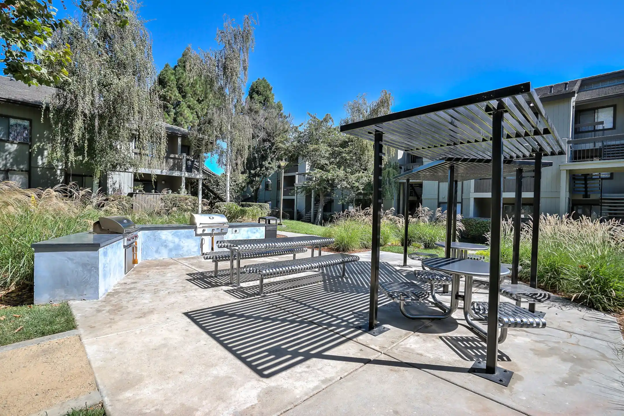 The Dutton 25800 Industrial Blvd Hayward, CA Apartments for Rent