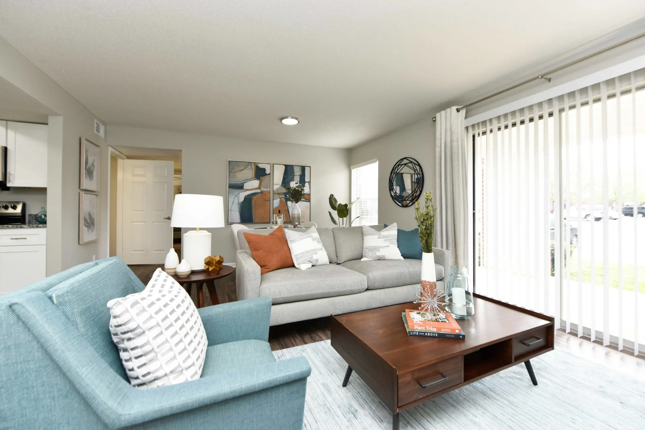 Living Room - Emery Apartment Homes - Chattanooga, TN