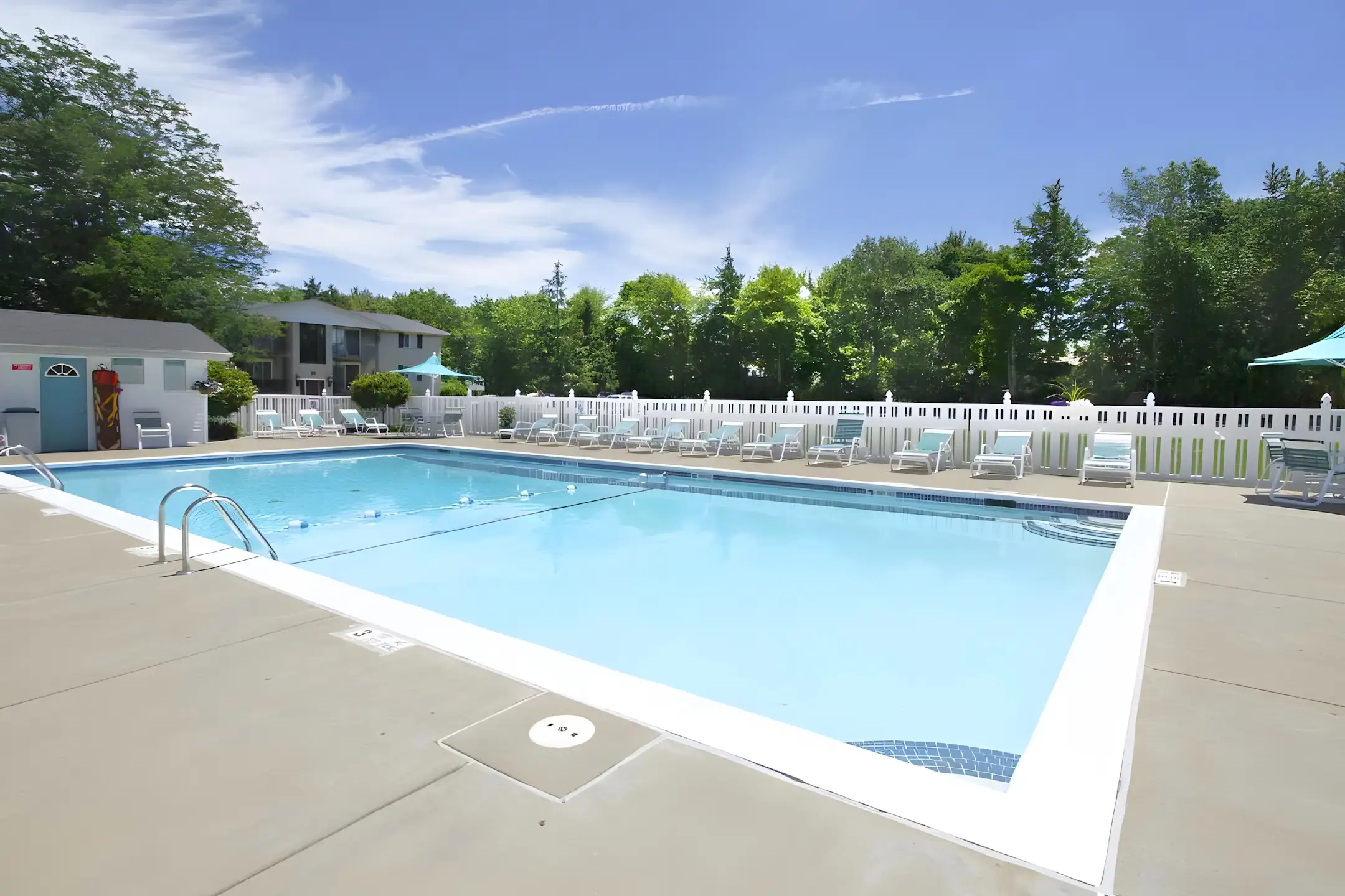 Hallmark Village Apartments 5400 S Park Ave Hamburg, NY Apartments