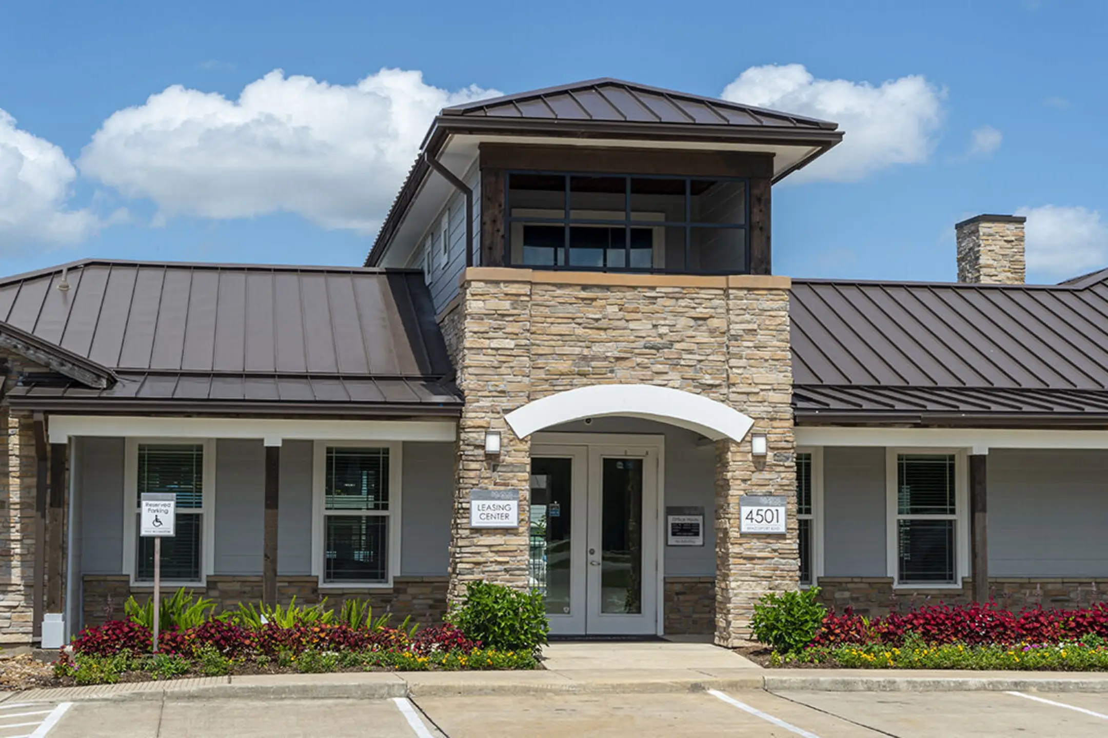 Brazos Crossing Apartments Richwood, TX 77531