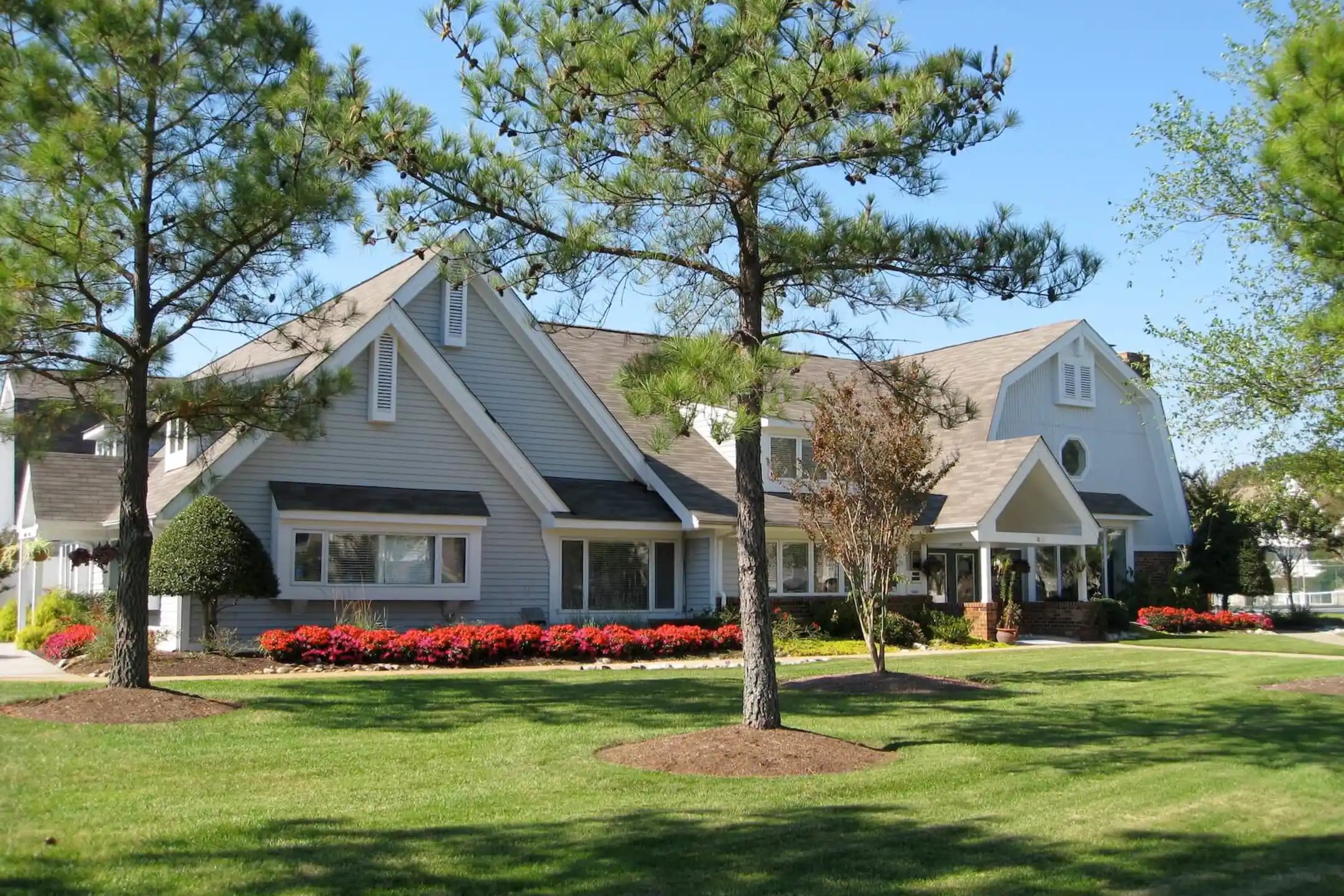 WaterFront Apartments 1431 Bayhead Dr Virginia Beach, VA Apartments